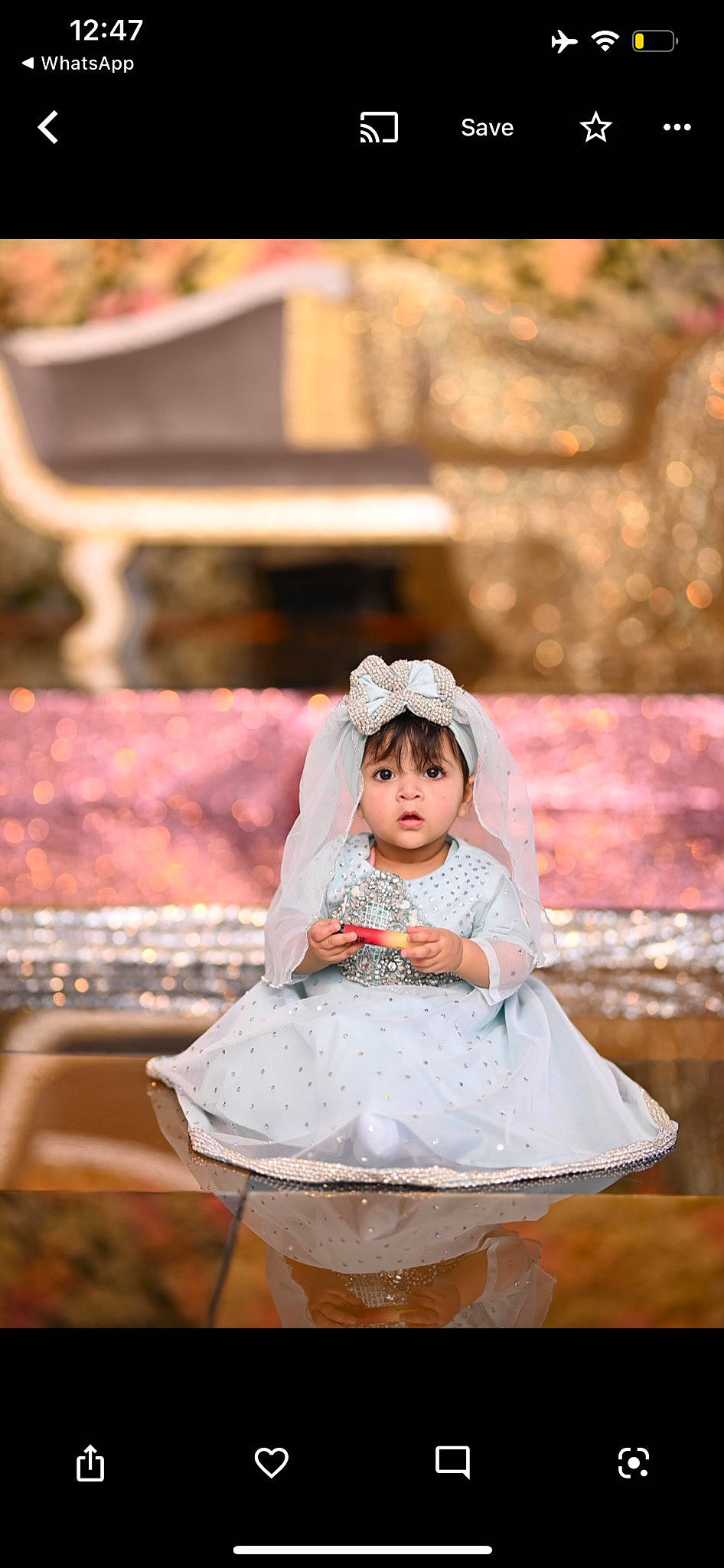 Jannat a rejoint le concours — aidez-le/la à gagner de superbes lots ! baby, bridal_accessory, bridal_clothing, child, dress, embellishment, event, eye, face, flash_photography, hair, hand, happy, headpiece, peach, person, photograph, pink, surprise, toddler