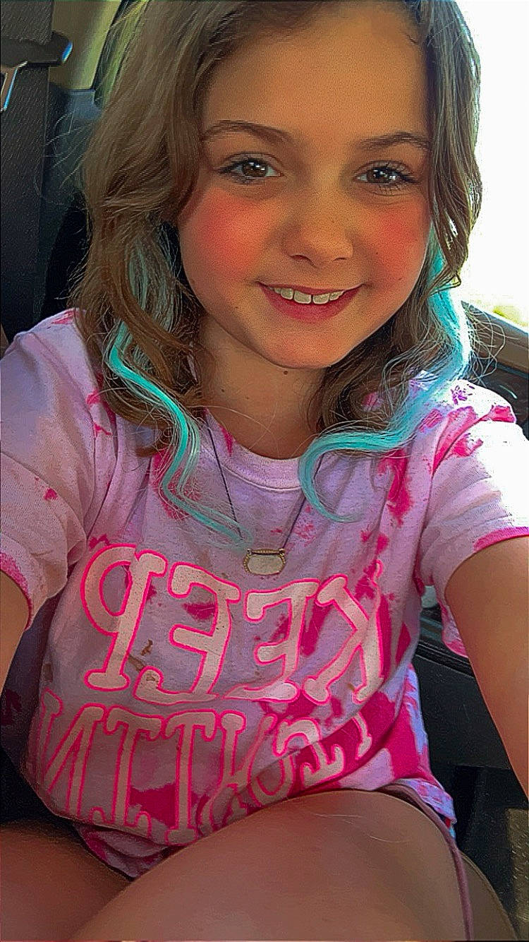 Emilee is registered to the contest to win money with this photo: cheek, chin, clothing, eye, eyebrow, eyelash, face, facial_expression, forehead, hair, hairstyle, head, joy, lip, mouth, muscle, nose, organ, person, shoulder