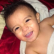 Xavi is registered to the contest to win money with this photo: