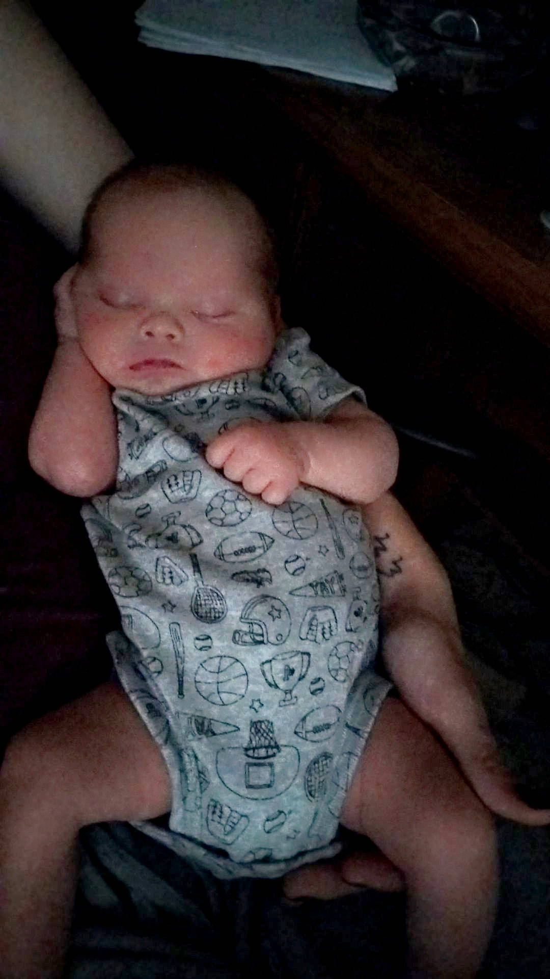 Malachi is registered to the contest to win money with this photo: abdomen, baby, barefoot, chest, comfort, elbow, finger, foot, gesture, human_body, human_leg, joint, mouth, neck, person, skin, stomach, thigh, thumb, toddler