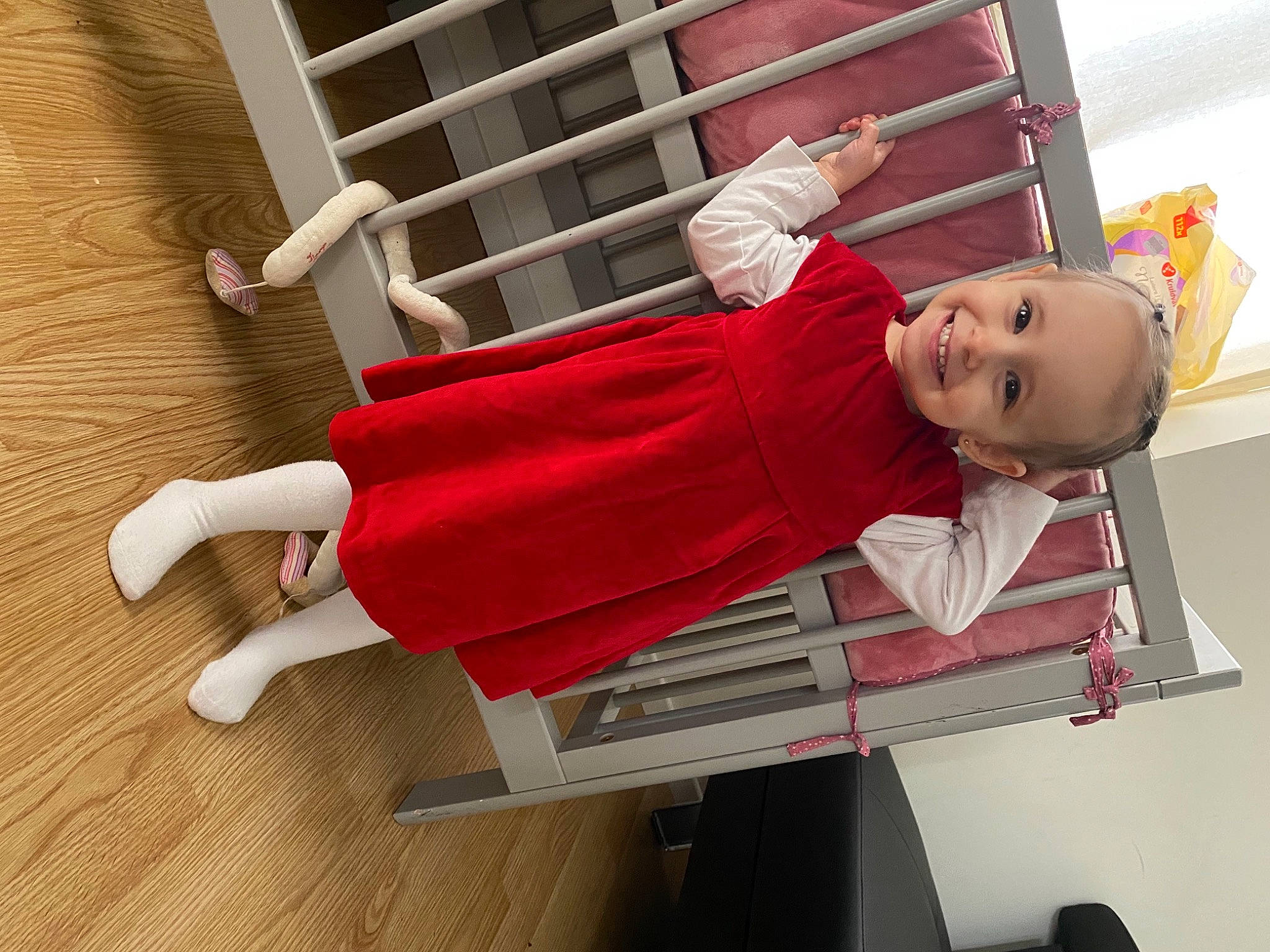 Layanna participe au concours pour gagner de l'argent avec cette photo : baby, baby_products, balance, chair, child, comfort, fun, hardwood, human_leg, joy, knee, magenta, person, pink, room, sandal, smile, stairs, thigh, toddler