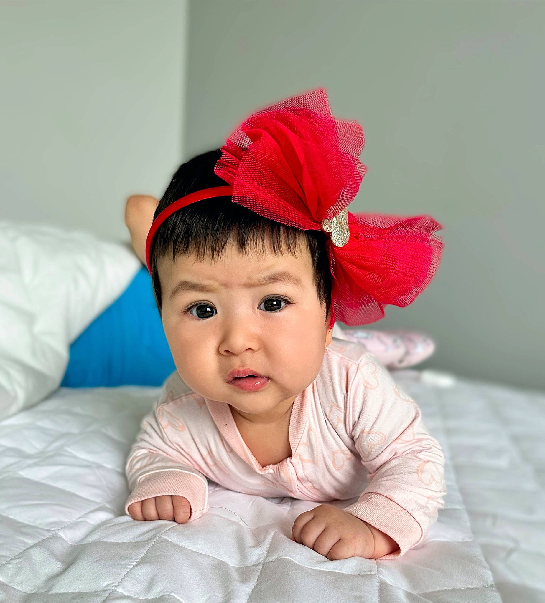 Lali is registered to the contest to win money with this photo: baby, baby_toddler_clothing, cap, carmine, child, clothing, comfort, costume_hat, face, fashion_accessory, flash_photography, happy, headgear, lip, lipstick, magenta, person, skin, sleeve, smile