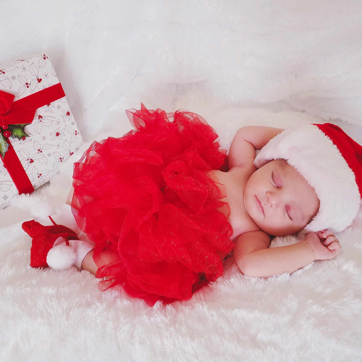 Kira is registered to the contest to win money with this photo: baby, child, costume_accessory, fictional_character, fur, pink, red, smile, toddler