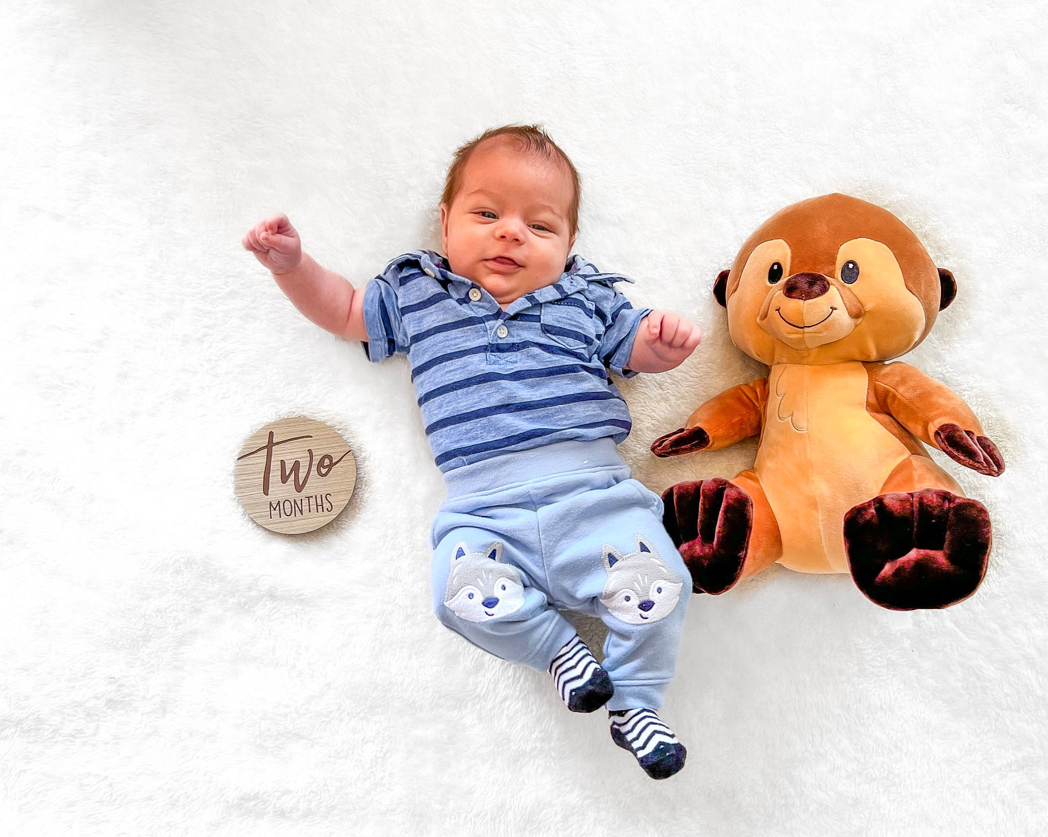 Colsen is registered to the contest to win money with this photo: baby, baby_toddler_clothing, child, comfort, facial_expression, finger, font, fun, gesture, happy, mammal, person, playing_with_kids, product, sleeve, smile, textile, thumb, toddler, toy