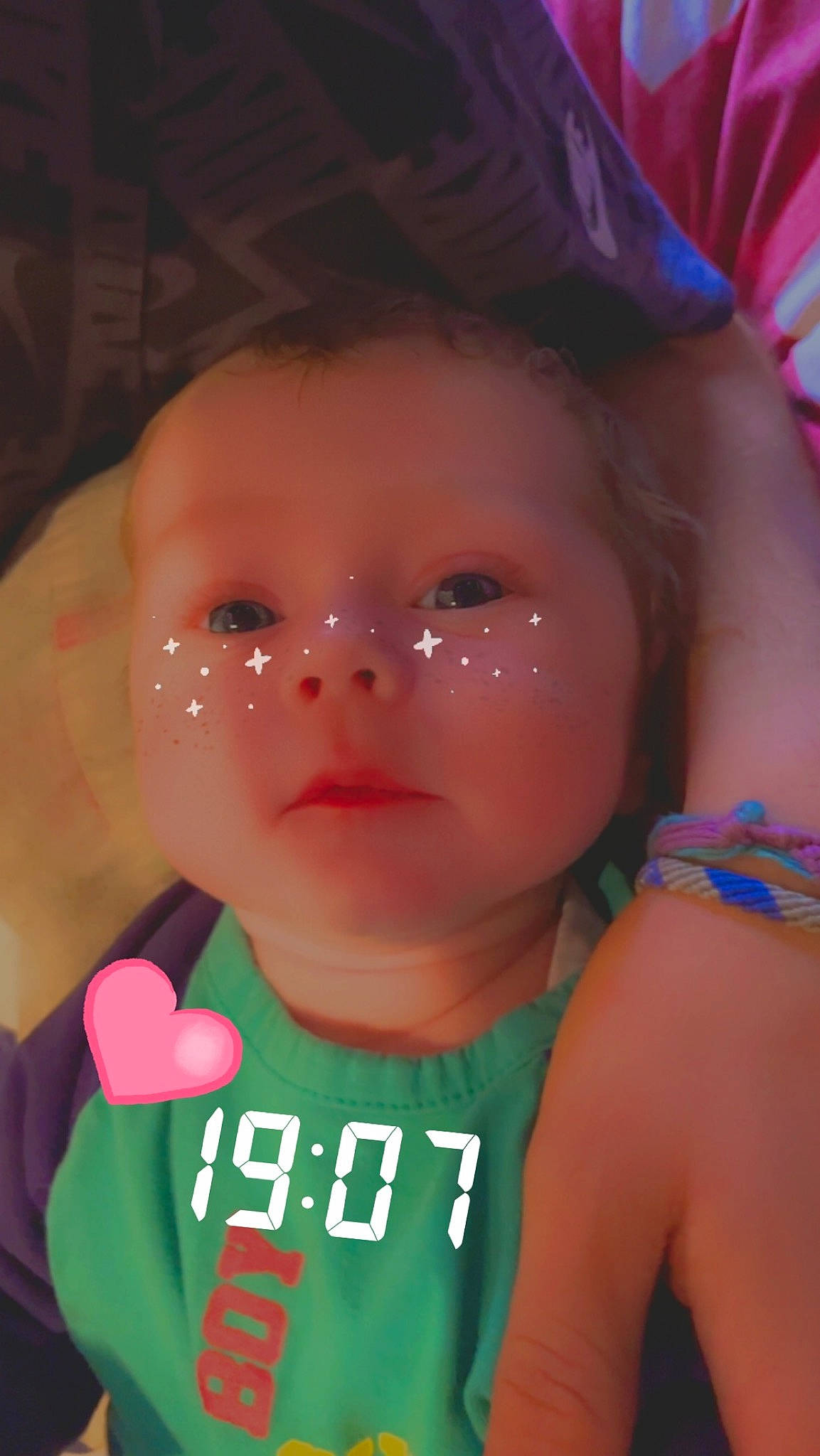 Thyago a rejoint le concours — aidez-le/la à gagner de superbes lots ! black_hair, cheek, child, cool, ear, eye, eyebrow, eyelash, forehead, fun, gesture, happy, headgear, iris, lip, mouth, nose, person, pink, skin