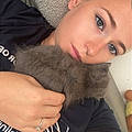 Elodie L.