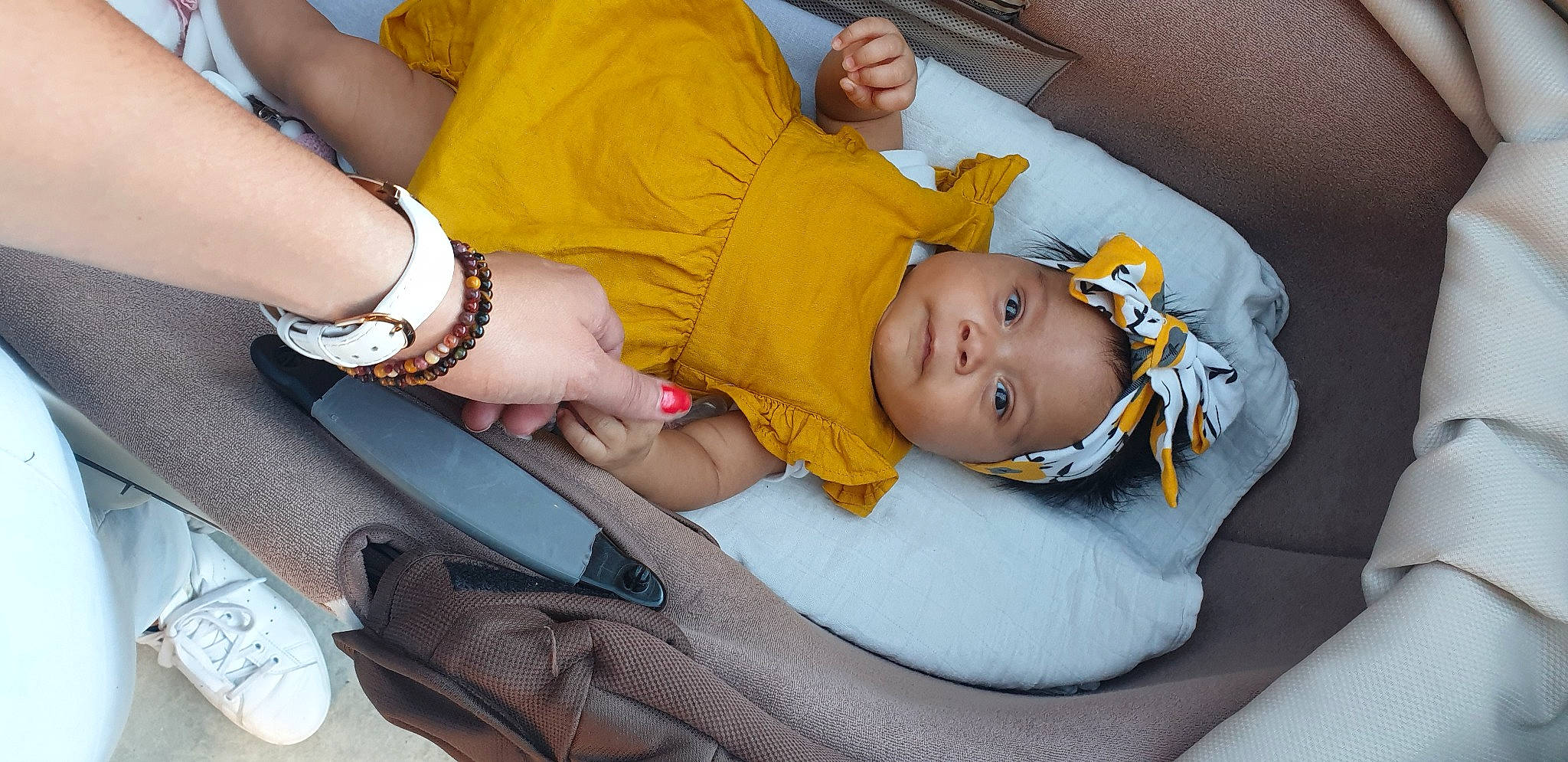 Kayleen a rejoint le concours — aidez-le/la à gagner de superbes lots ! baby, baby_products, child, comfort, headwear, nap, person, product, sleep, toddler