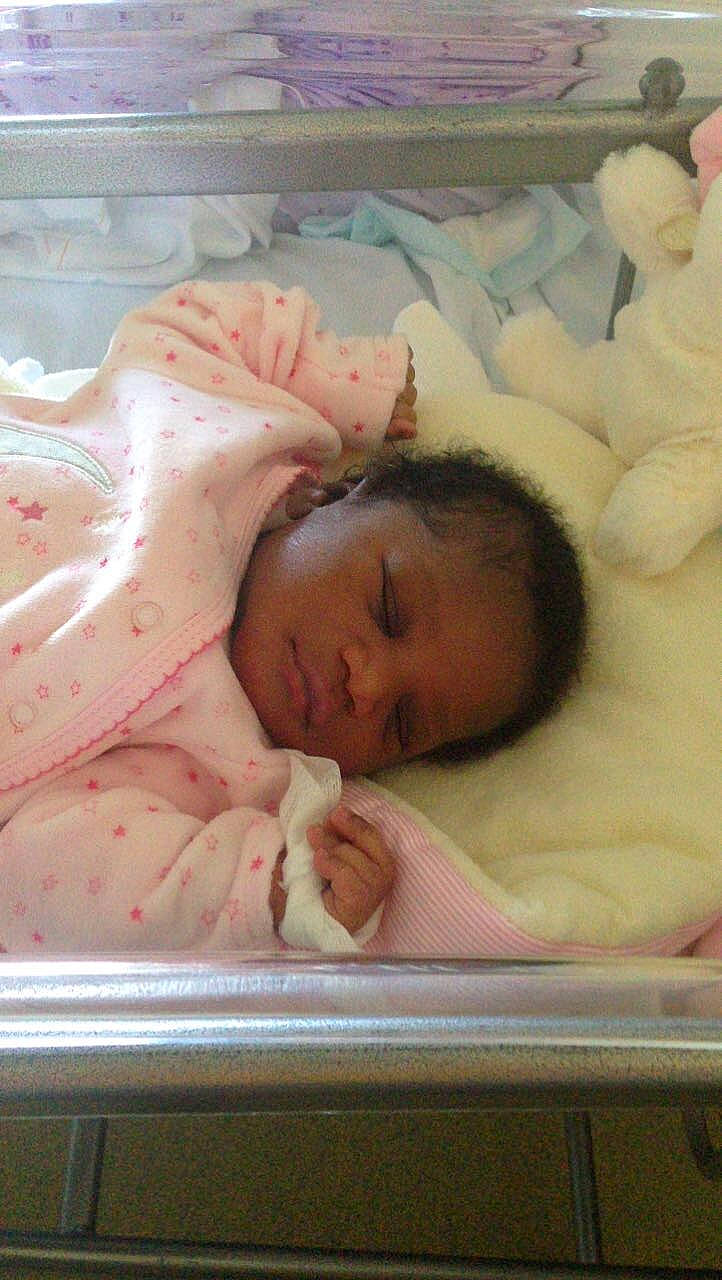 Houlemata a rejoint le concours — aidez-le/la à gagner de superbes lots ! baby, baby_products, baby_safety, bedtime, birth, cheek, child, childbirth, infant_bed, nap, person, product, sleep