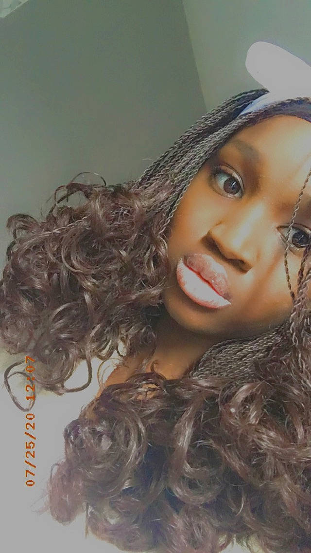 Jennie participe au concours pour gagner de l'argent avec cette photo : beauty, black_hair, brown_hair, chin, eye, eyebrow, eyelash, face, fashion_accessory, forehead, hair, hair_coloring, hairstyle, human, lip, long_hair, nose, person, photography, ringlet