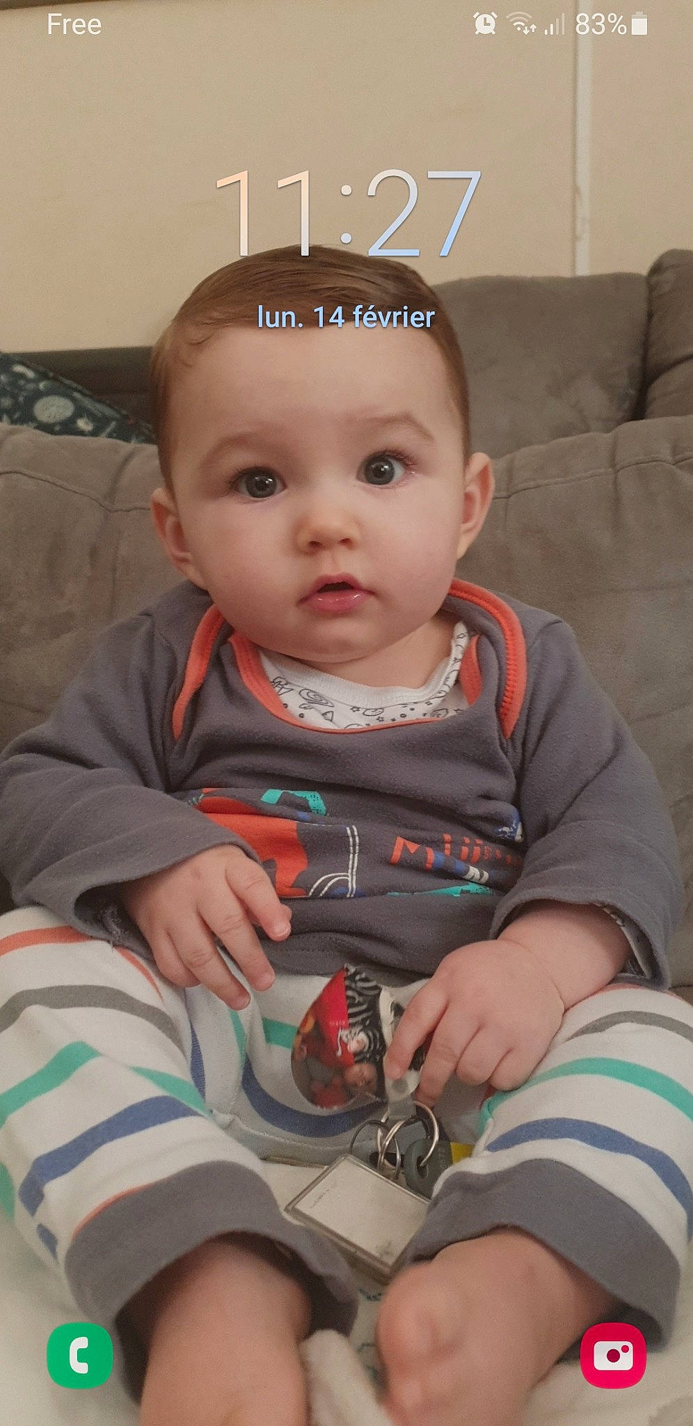 Diego participe au concours pour gagner de l'argent avec cette photo : baby, baby_toddler_clothing, cheek, child, comfort, couch, ear, eye, eyebrow, eyelash, hairstyle, happy, iris, lip, nail, person, product, sitting, skin, sleeve