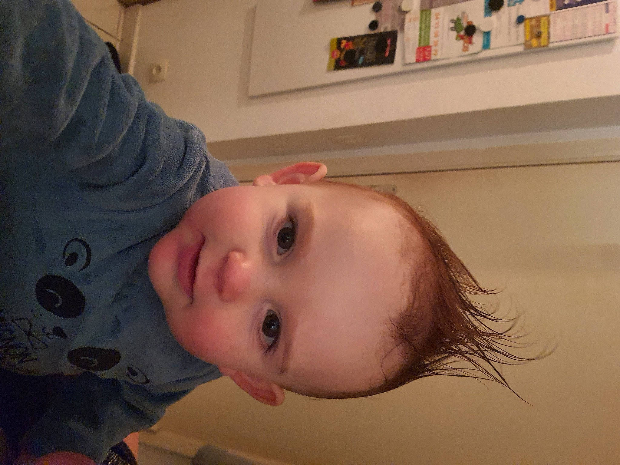 Thiago participe au concours pour gagner de l'argent avec cette photo : baby, cheek, chest, dress, ear, eyebrow, eyelash, forehead, headgear, human_body, iris, jaw, lip, neck, nose, person, picture_frame, smile, toddler, trunk