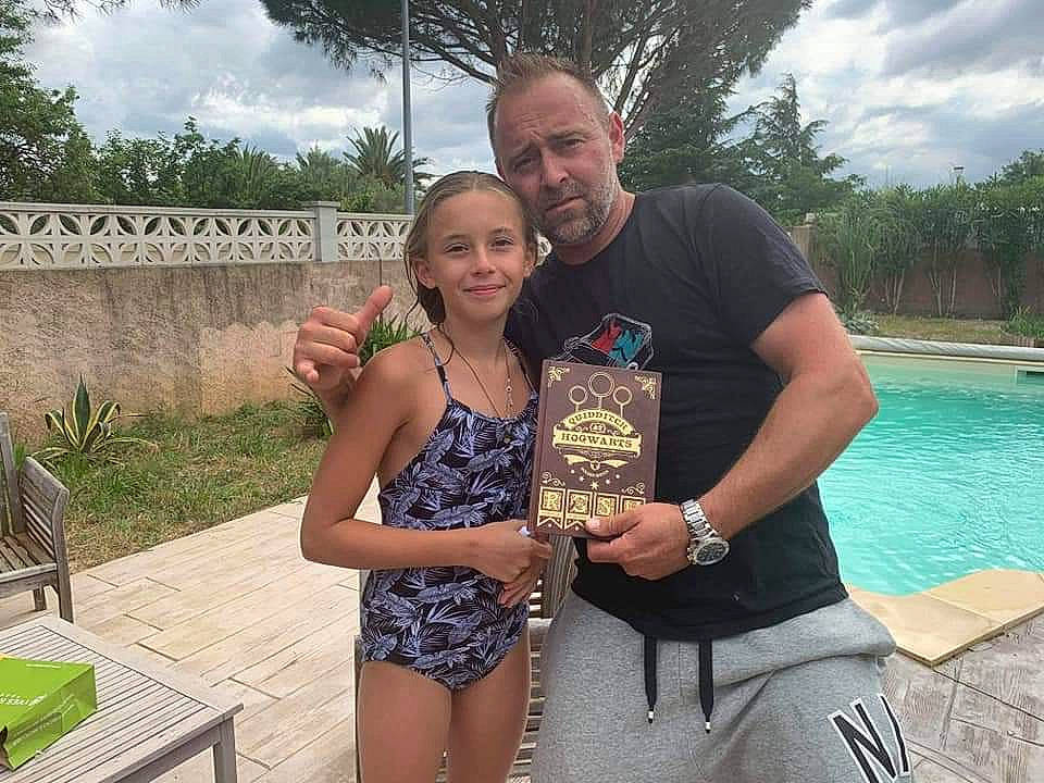 Elena participe au concours pour gagner de l'argent avec cette photo : event, fun, joy, leisure, person, photography, recreation, selfie, summer, tourism, vacation, water