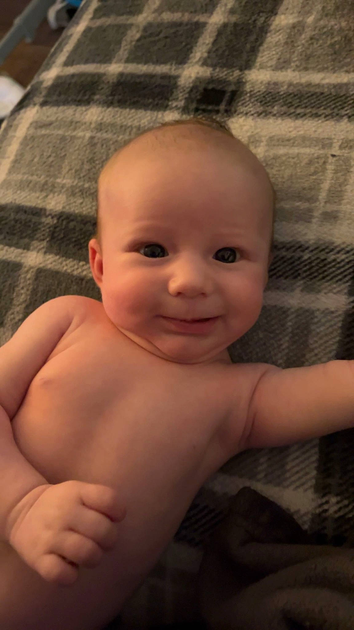 Elizabeth joined the competition — help win amazing prizes! arm, cheek, chin, eye, eyebrow, face, facial_expression, forehead, hairstyle, head, human_body, iris, joy, lip, mouth, muscle, neck, nose, person, skin