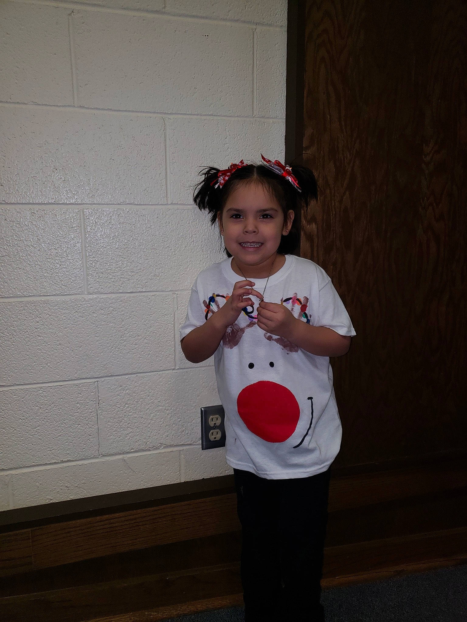 Joselyn is registered to the contest to win money with this photo: child, clothing, costume, fun, girl, human_body, joy, person, product, red, shoulder, skin, smile, standing, textile, toddler