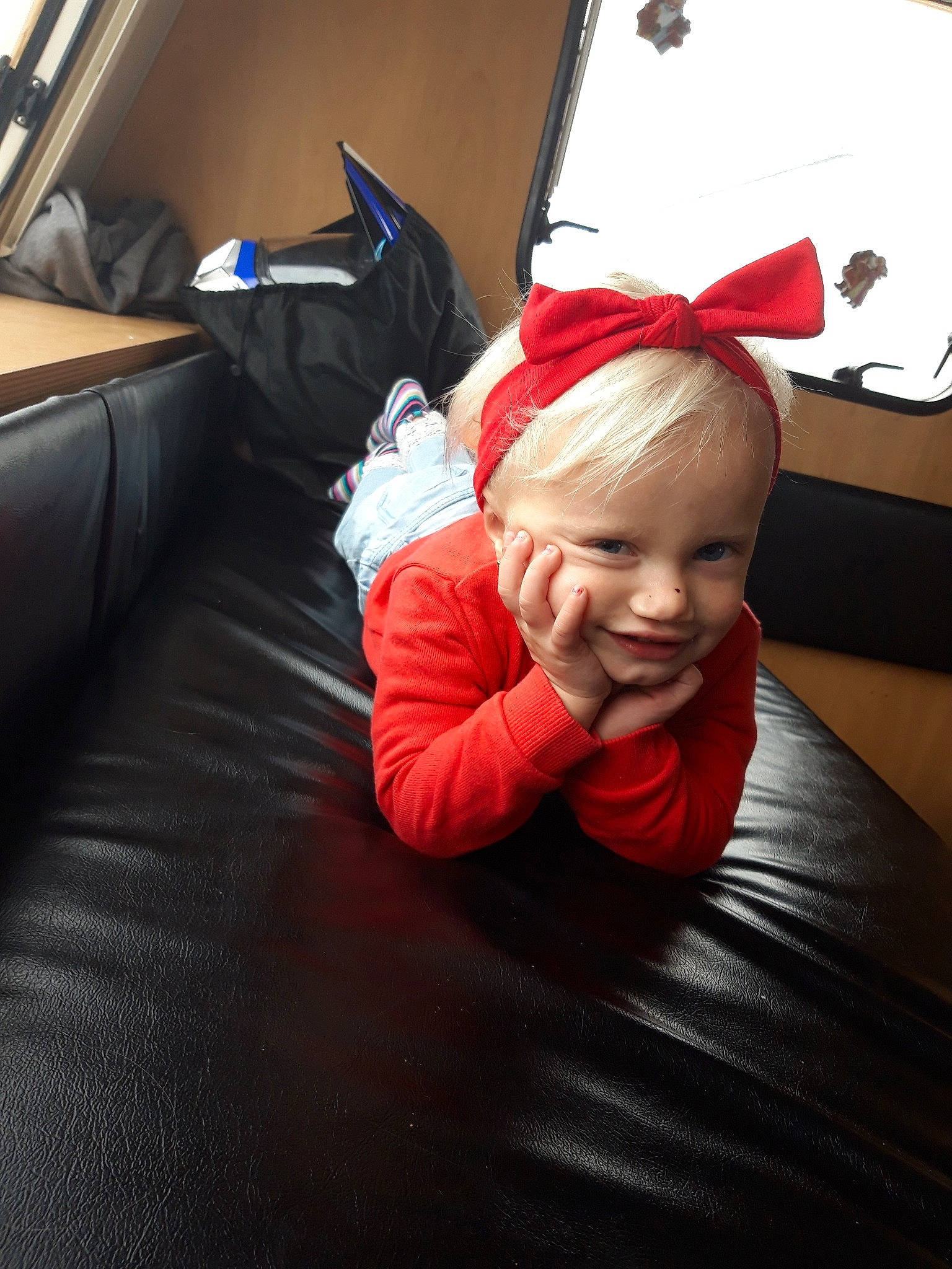 Djayzie a rejoint le concours — aidez-le/la à gagner de superbes lots ! baby, child, person, toddler