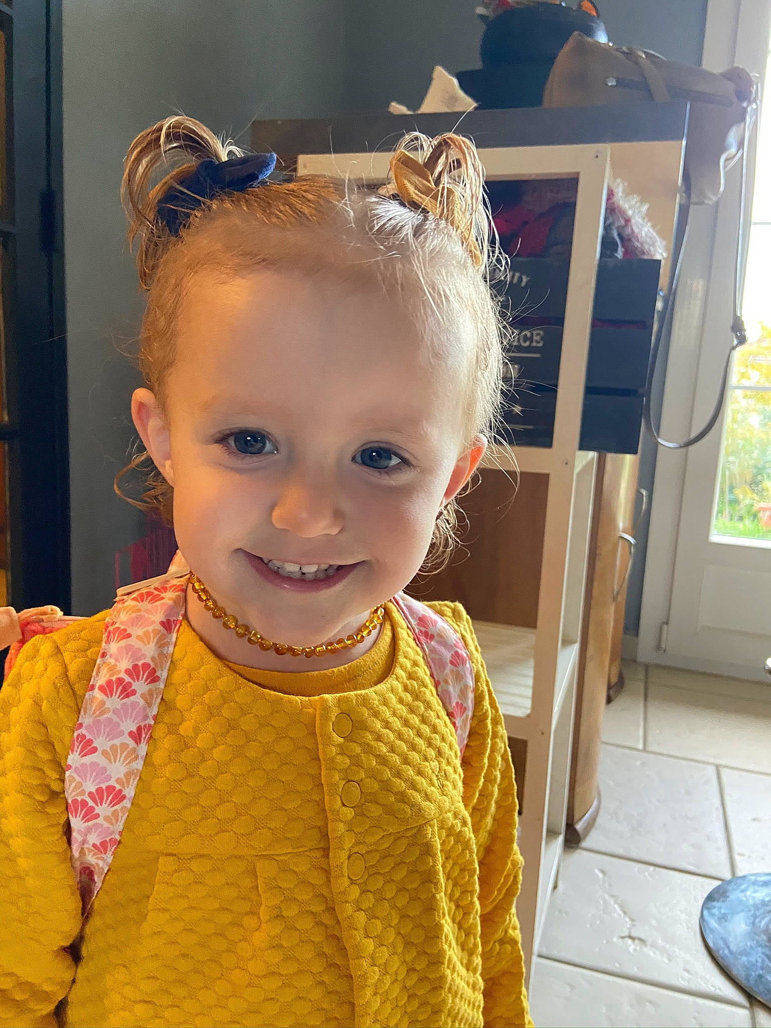 Mathilde participe au concours pour gagner de l'argent avec cette photo : baby, baby_toddler_clothing, blond, cheek, child, chin, costume, ear, event, fashion_accessory, fashion_design, fun, hairstyle, happy, headgear, iris, jewellery, joy, person, sleeve