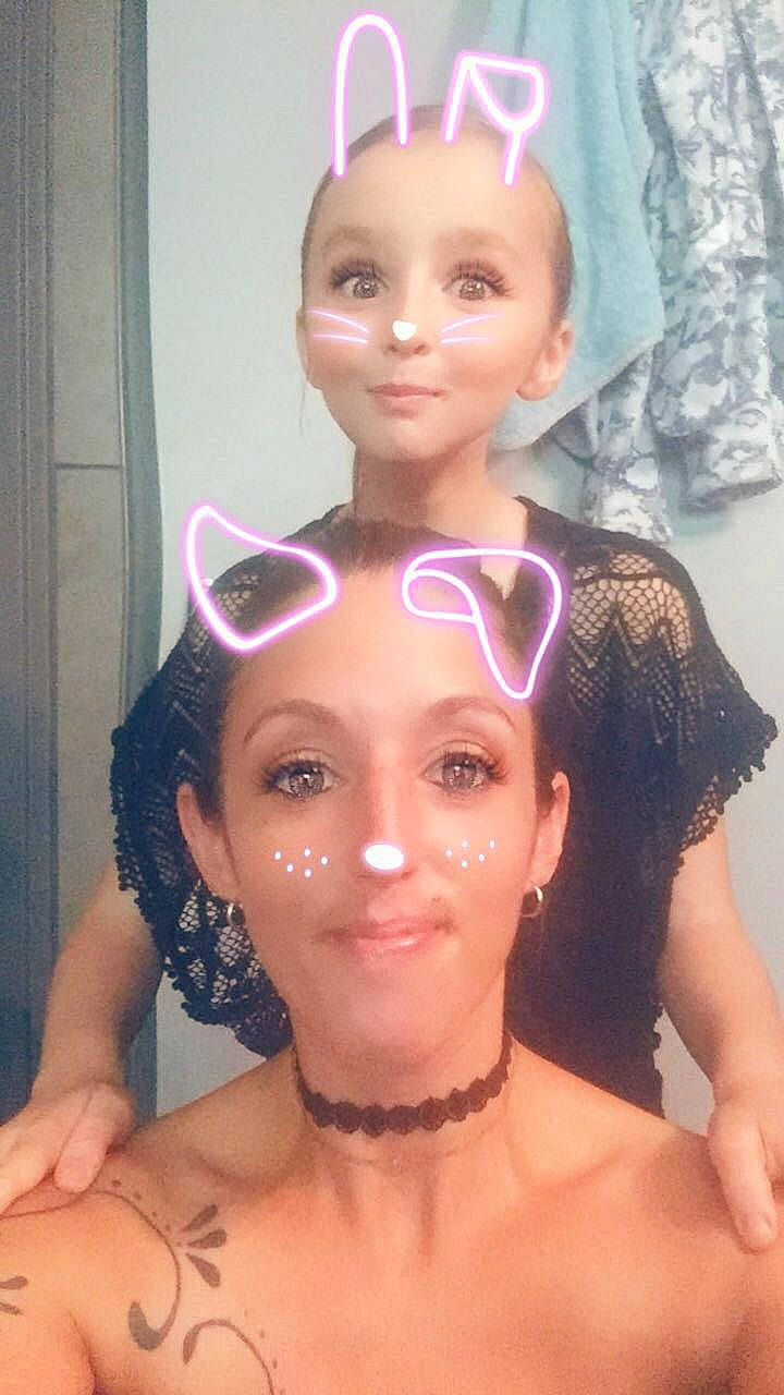 Angelina participe au concours pour gagner de l'argent avec cette photo : barbie, beauty, cheek, child, doll, ear, eye, eyebrow, eyelash, face, forehead, hair, hairstyle, head, headgear, headpiece, human, nose, person, pink