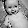 Sandro a rejoint le concours — aidez-le/la à gagner de superbes lots ! baby, smiling, water, bath, splash, child, cute, happy, wet, skin, infant, playing, tub, head, face, expression, indoors, portrait, black_and_white, person