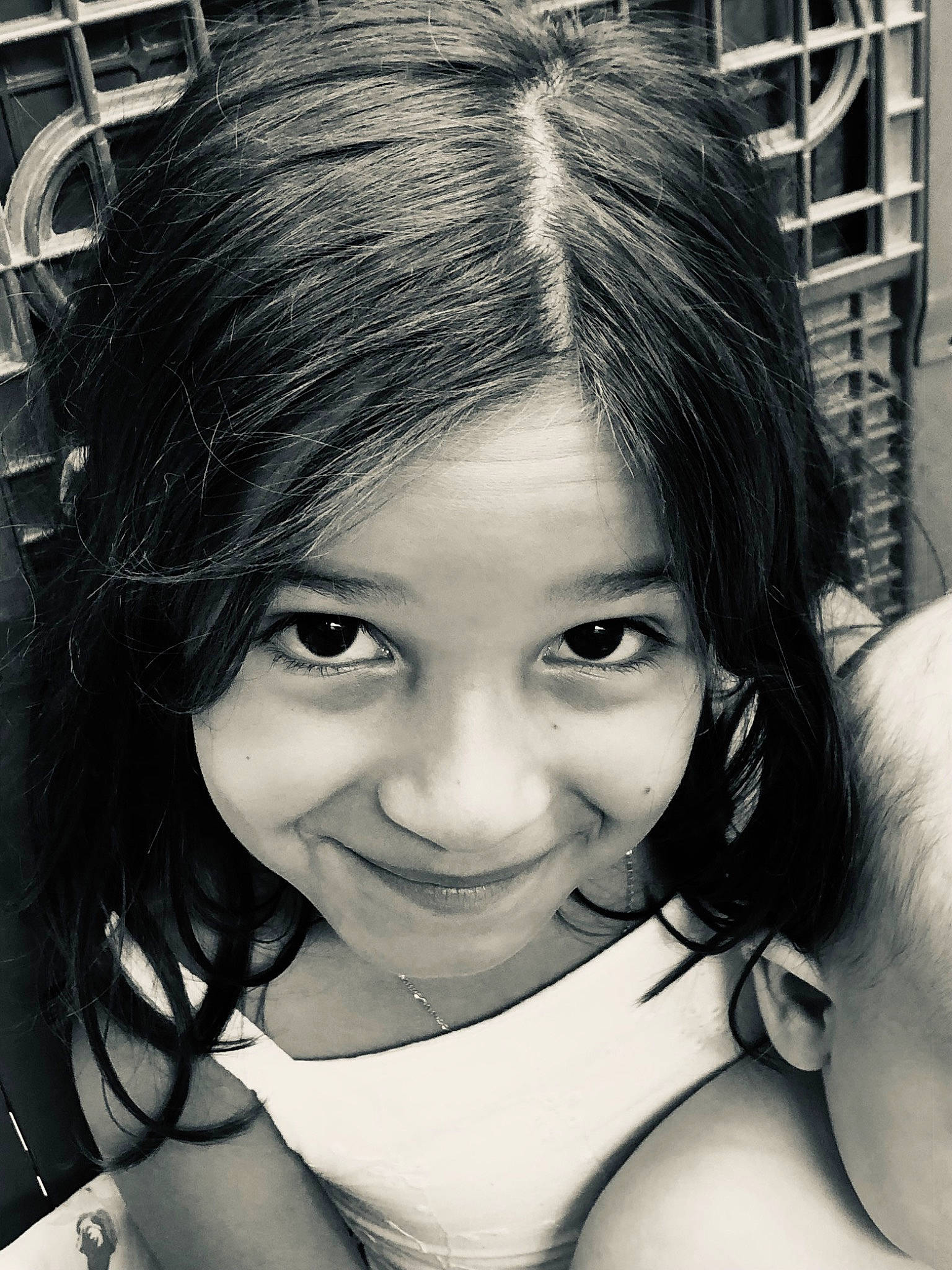 Charlie a rejoint le concours — aidez-le/la à gagner de superbes lots ! black, cheek, chin, eyebrow, eyelash, face, flash_photography, forehead, happy, human_body, jaw, joy, lip, mouth, neck, nose, person, photograph, shoulder, skin