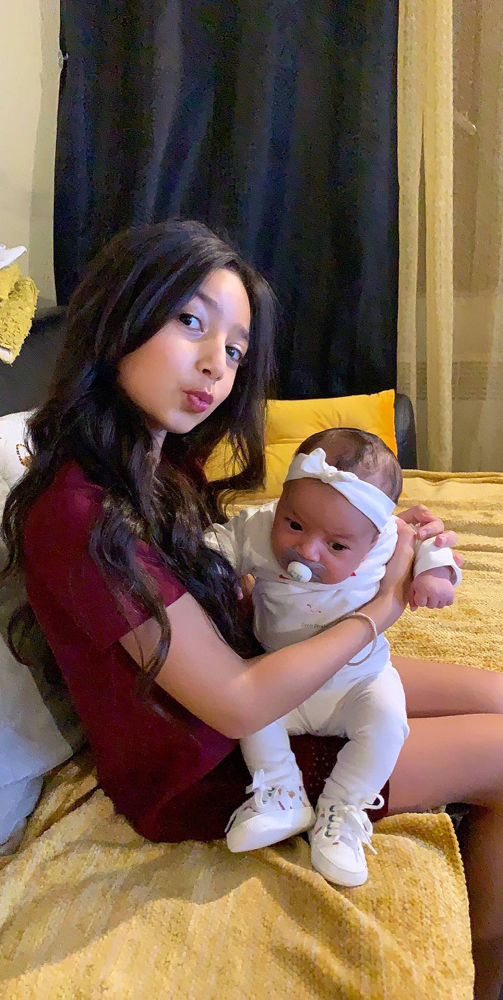 Elissa participe au concours pour gagner de l'argent avec cette photo : child, person, toddler