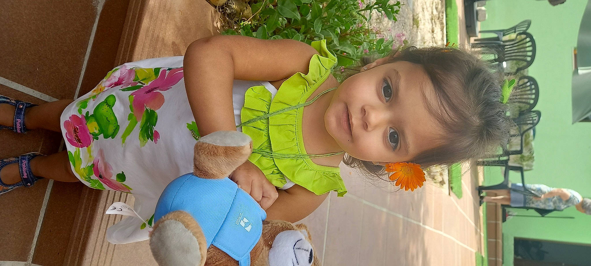 Carla a rejoint le concours — aidez-le/la à gagner de superbes lots ! abdomen, baby_toddler_clothing, beauty, child, eye, fun, grass, green, happy, head, leisure, organ, pattern, people_in_nature, person, plant, product, skin, thigh, toddler