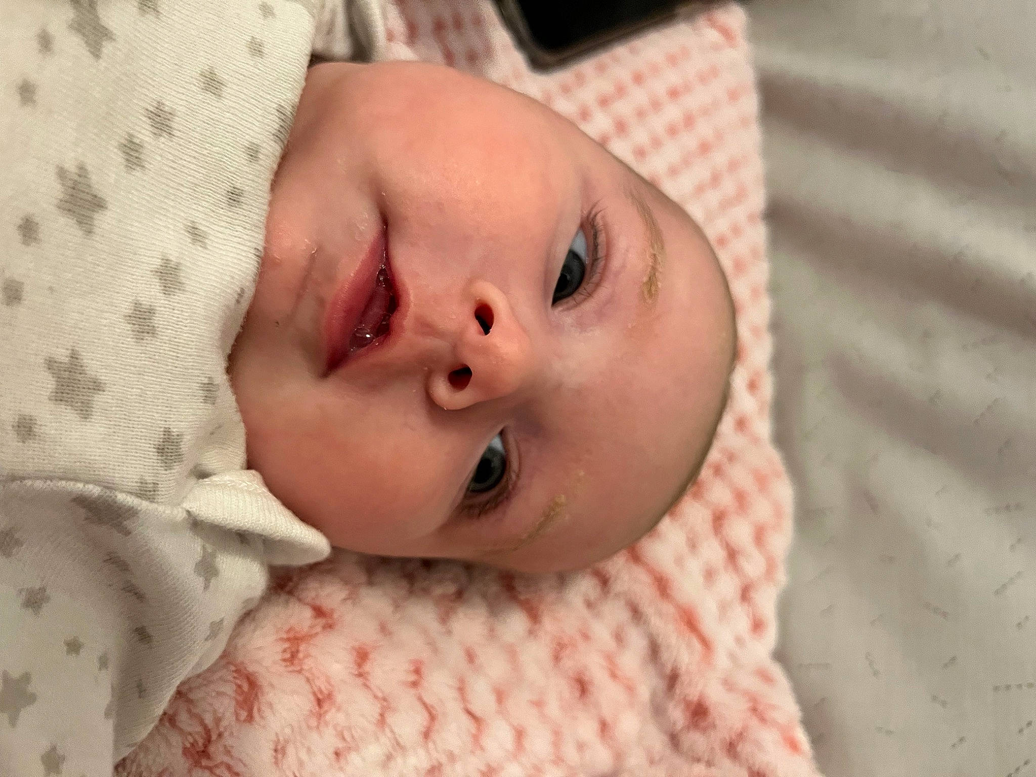 Lorna a rejoint le concours — aidez-le/la à gagner de superbes lots ! baby, baby_sleeping, baby_toddler_clothing, cheek, child, comfort, eyelash, fur, hat, headwear, iris, linens, lip, nose, pattern, person, portrait_photography, room, skin, sleeve