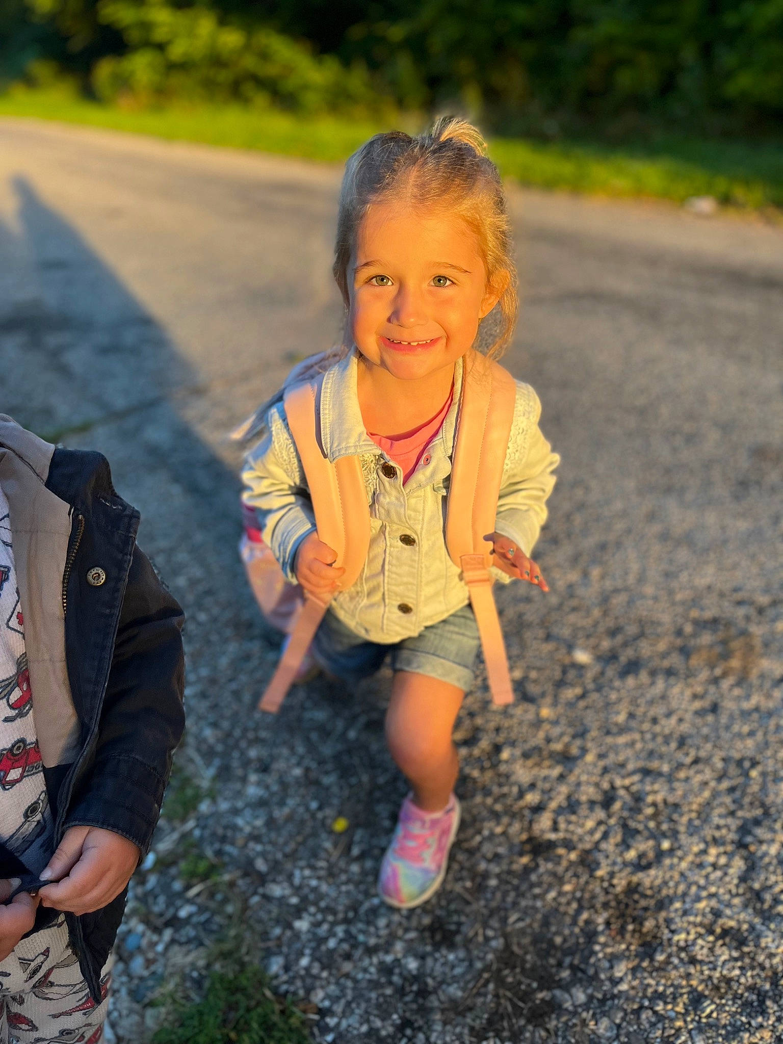 Isabelle is registered to the contest to win money with this photo: asphalt, beauty, child, cool, fun, grass, grass_family, happy, joy, landscape, leaf, leisure, nature, people_in_nature, person, plant, recreation, road_surface, smile, toddler