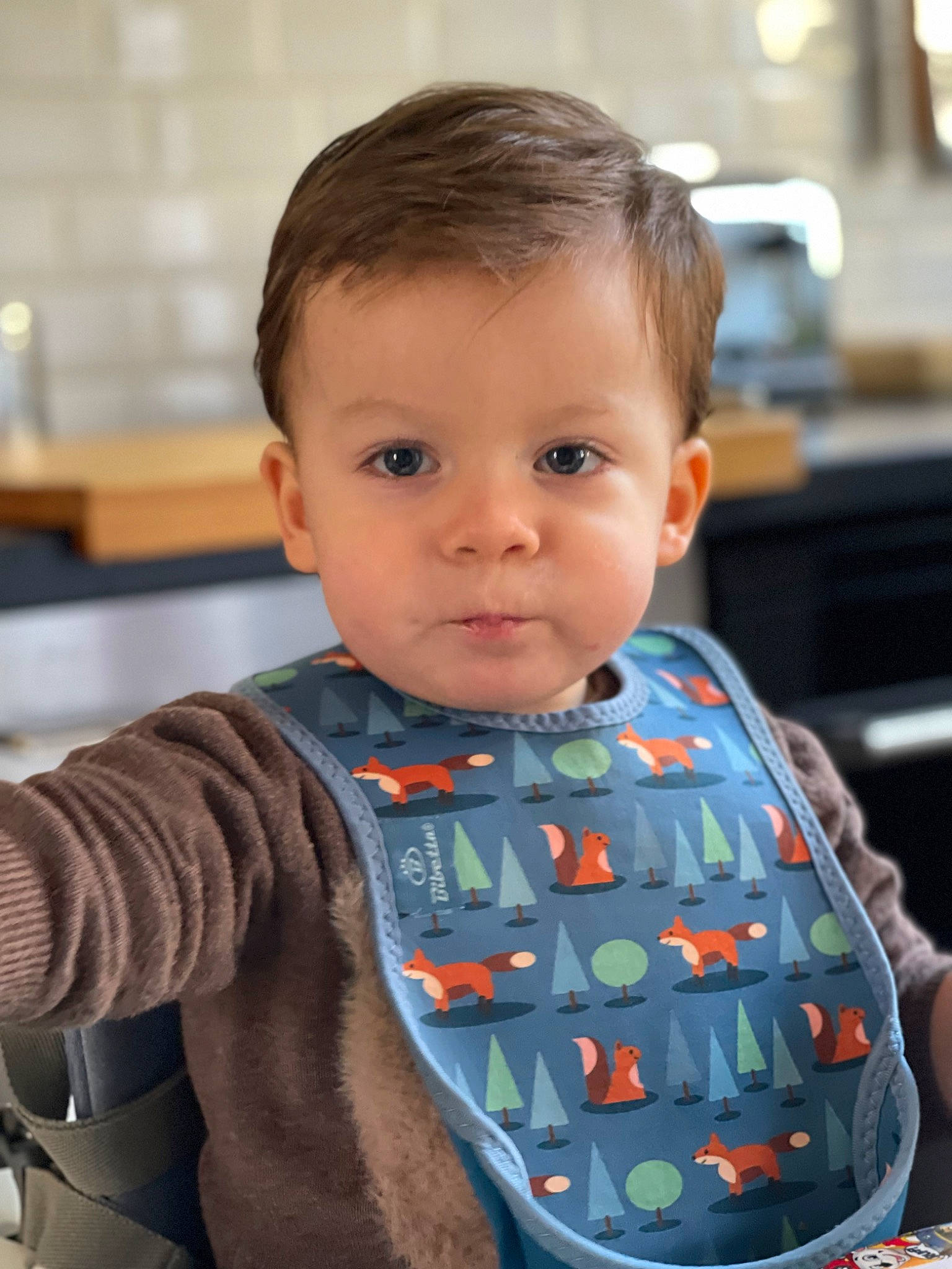 Abel a rejoint le concours — aidez-le/la à gagner de superbes lots ! baby, baby_toddler_clothing, cheek, child, chin, collar, dress_shirt, ear, eye, face, fun, hairstyle, head, iris, neck, nose, person, skin, sleeve, standing