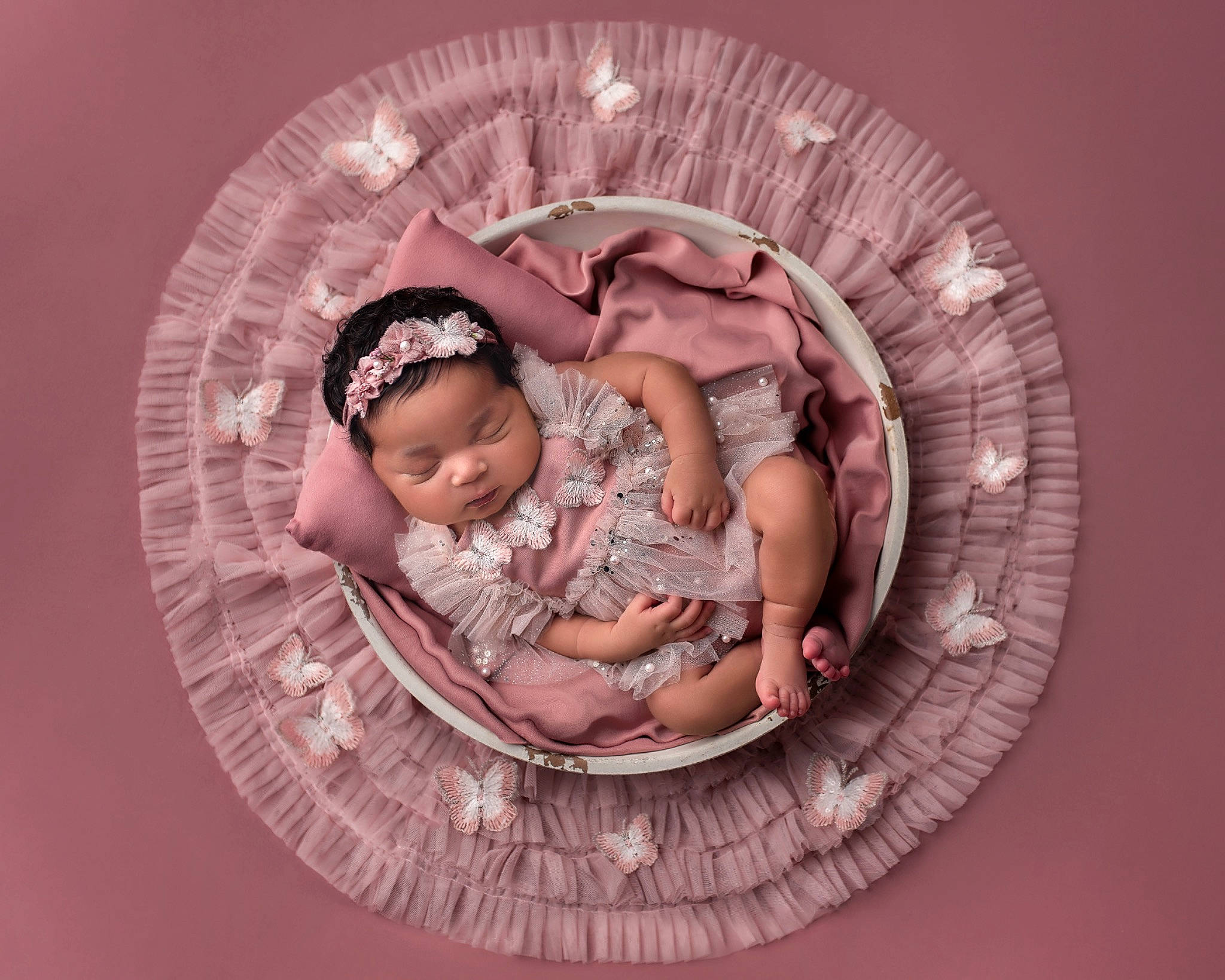 Kamora joined the competition — help win amazing prizes! baby, baby_products, baby_sleeping, baby_toddler_clothing, child, circle, comfort, fashion_accessory, flash_photography, fun, gesture, happy, headpiece, jewellery, linens, nail, pattern, person, picture_frame, sweetness