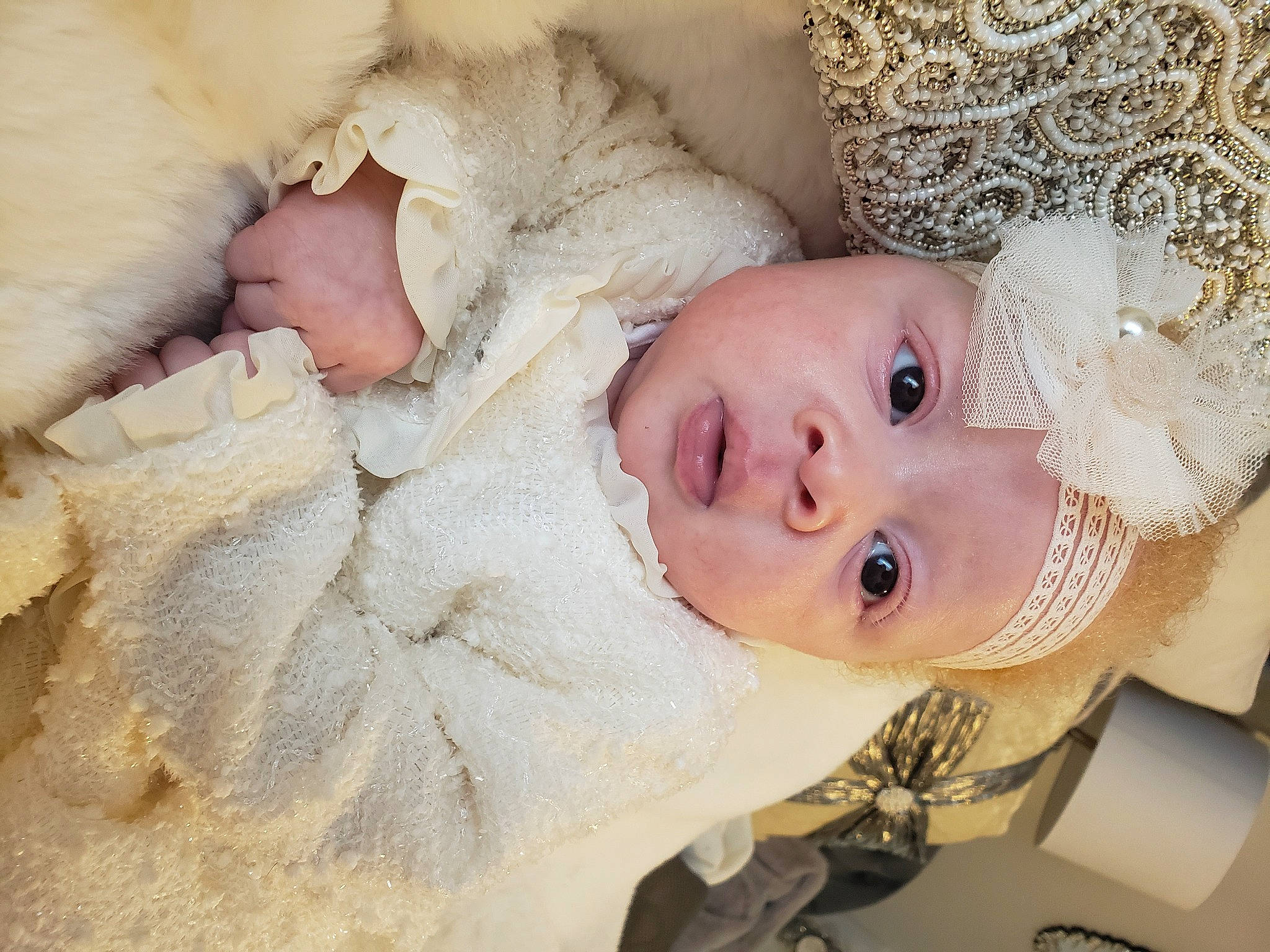 Jayda Marie a rejoint le concours — aidez-le/la à gagner de superbes lots ! baby, baby_toddler_clothing, cheek, child, comfort, eye, eyebrow, eyelash, fashion_accessory, fur, happy, hat, head, headwear, iris, lip, nose, person, pink, skin