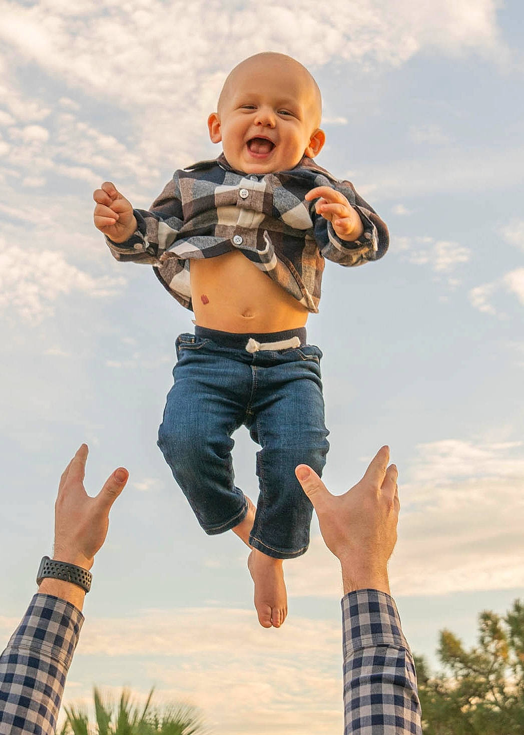 Maverick joined the competition — help win amazing prizes! arm, azure, cloud, cool, daytime, finger, flash_photography, fun, gesture, hand, happy, human, jeans, leisure, people_in_nature, person, photograph, sky, smile, standing