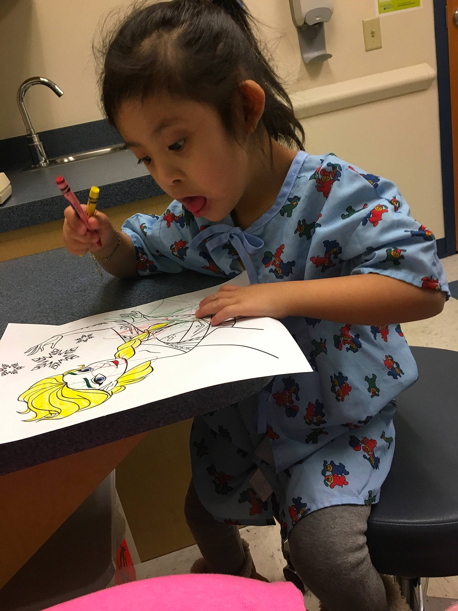 Fanie is registered to the contest to win money with this photo: arm, art, child, design, drawing, finger, homework, learning, person, play, reading, room, toddler, writing, writing_instrument_accessory