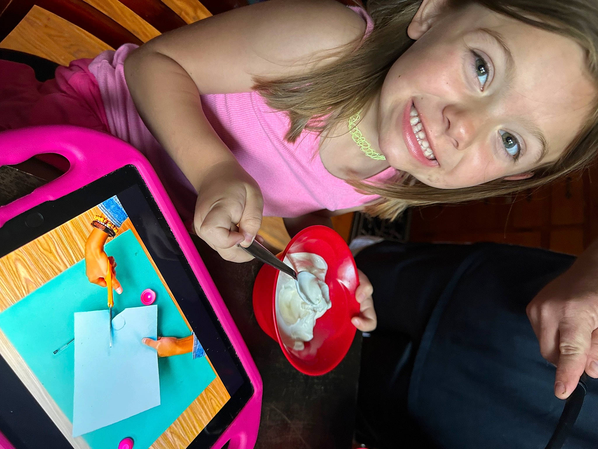 Zoey is registered to the contest to win money with this photo: art, beauty, chair, child, event, finger, fun, hand, happy, indoor_games_and_sports, joy, leisure, magenta, person, pink, plate, play, recreation, smile, table