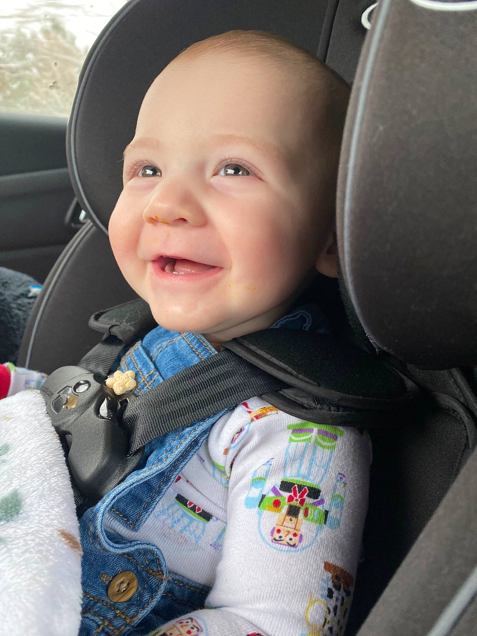 Akacius joined the competition — help win amazing prizes! auto_part, automotive_design, baby, baby_in_car_seat, baby_toddler_clothing, car_seat, car_seat_cover, child, comfort, face, happy, head_restraint, motor_vehicle, person, seat_belt, sleeve, smile, steering_part, steering_wheel, toddler