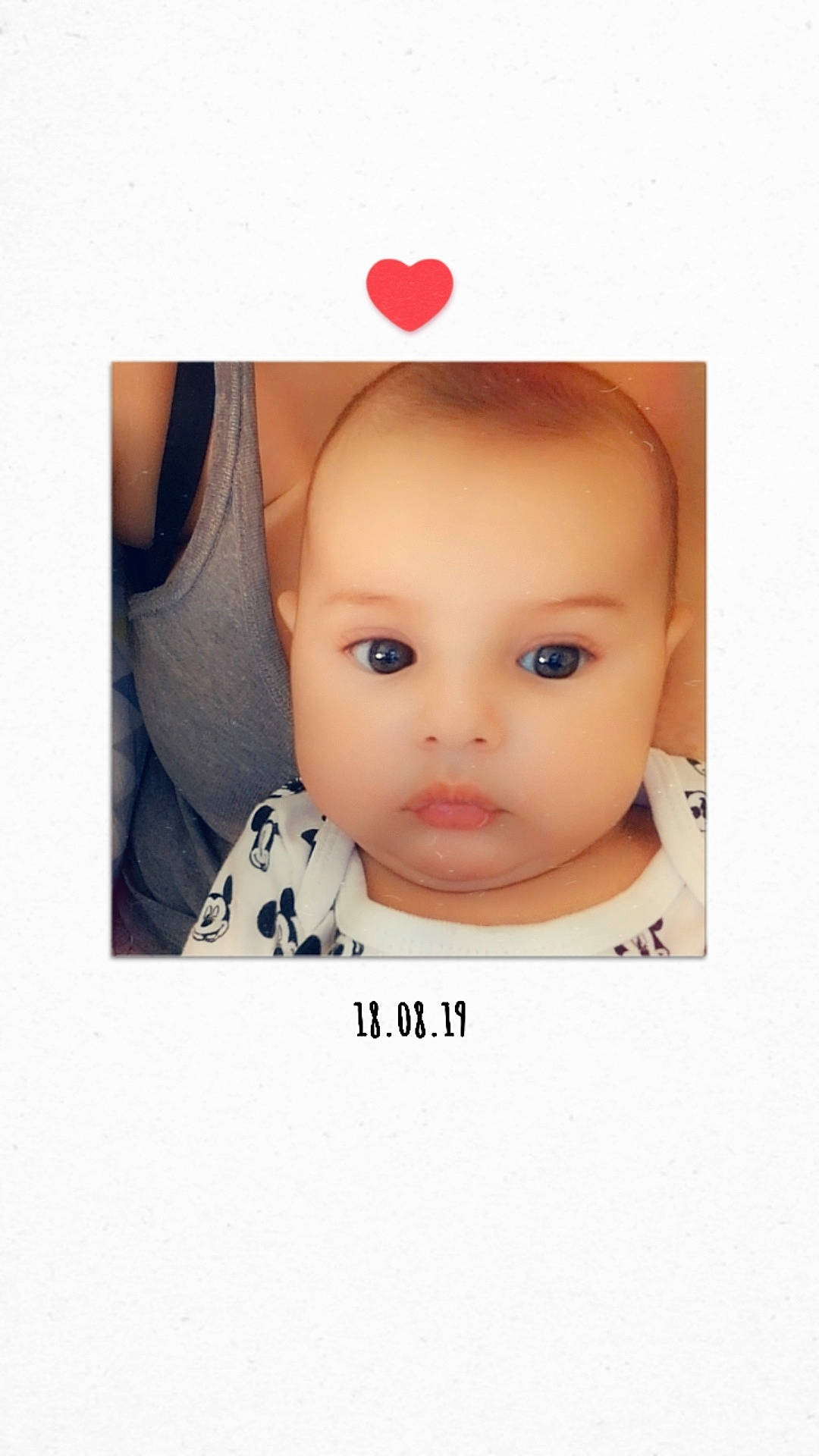 Nassim participe au concours pour gagner de l'argent avec cette photo : baby, cheek, child, ear, eye, eyebrow, eyelash, face, forehead, head, lip, neck, nose, person, photography, selfie, skin, smile, toddler