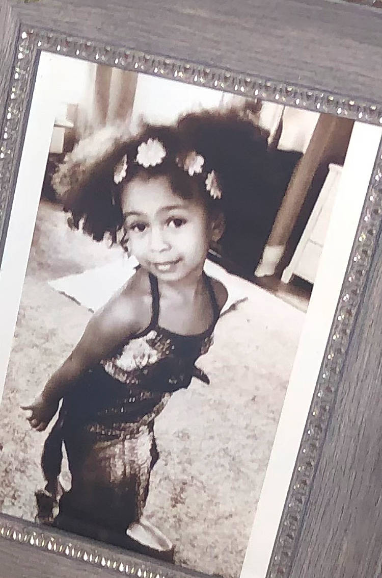 Aminah joined the competition — help win amazing prizes! child, child_model, joy, person, photograph, photographic_paper, photography, room, smile, snapshot