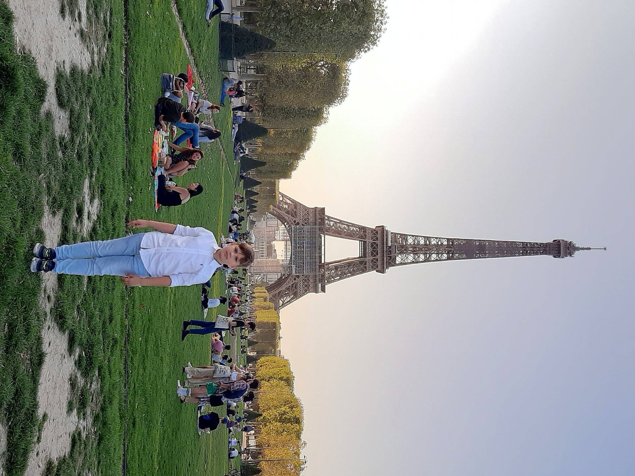 Cezar a rejoint le concours — aidez-le/la à gagner de superbes lots ! aerial_photography, birds_eye_view, building, fun, landscape, leisure, line, person, plant, pole, recreation, sky, slope, tower, travel, tree, urban_design, water, water_resources, wonders_of_the_world