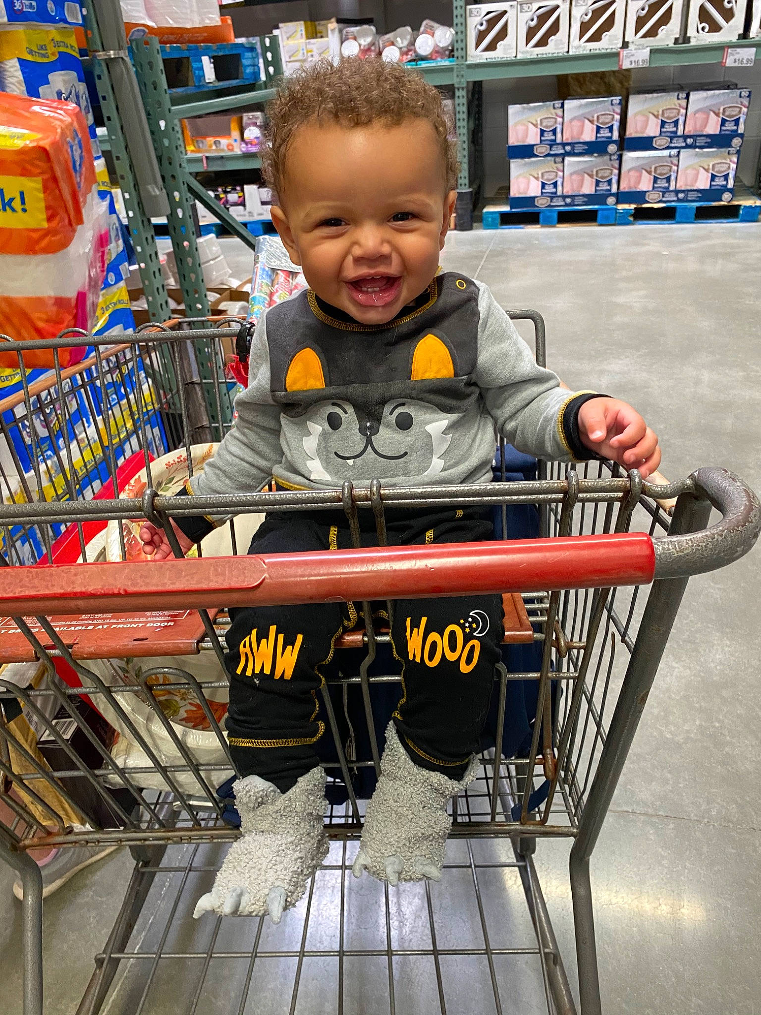 Samari is registered to the contest to win money with this photo: baby, baby_products, baby_toddler_clothing, business, cart, child, convenience_store, customer, grocery_store, marketplace, person, retail, service, shelf, shopping, shopping_cart, supermarket, toddler, trade