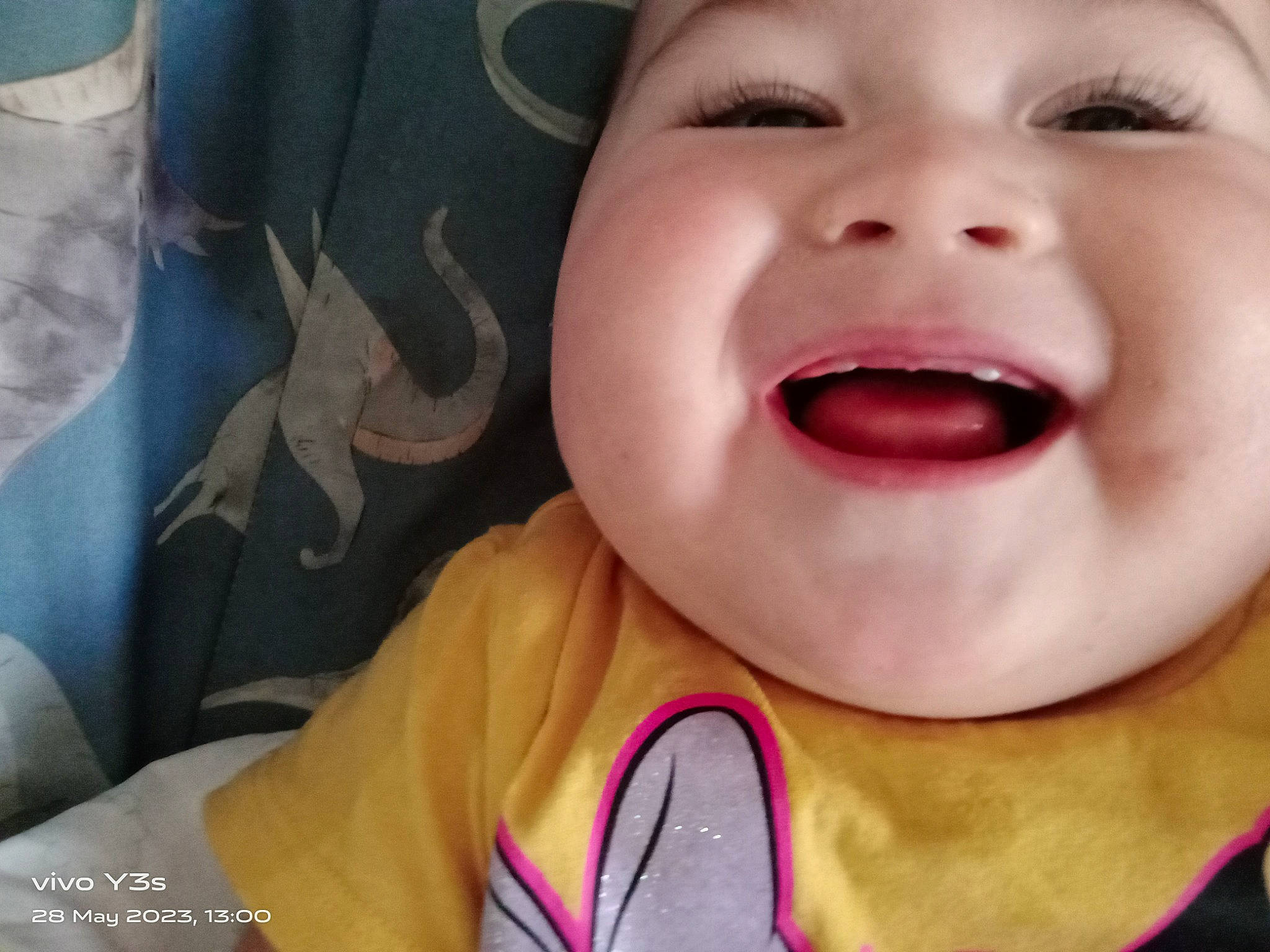 Eliza is registered to the contest to win money with this photo: cheek, chin, ear, eye, eyebrow, eyelash, face, facial_expression, forehead, happy, head, iris, jaw, joy, lip, mouth, neck, nose, person, skin