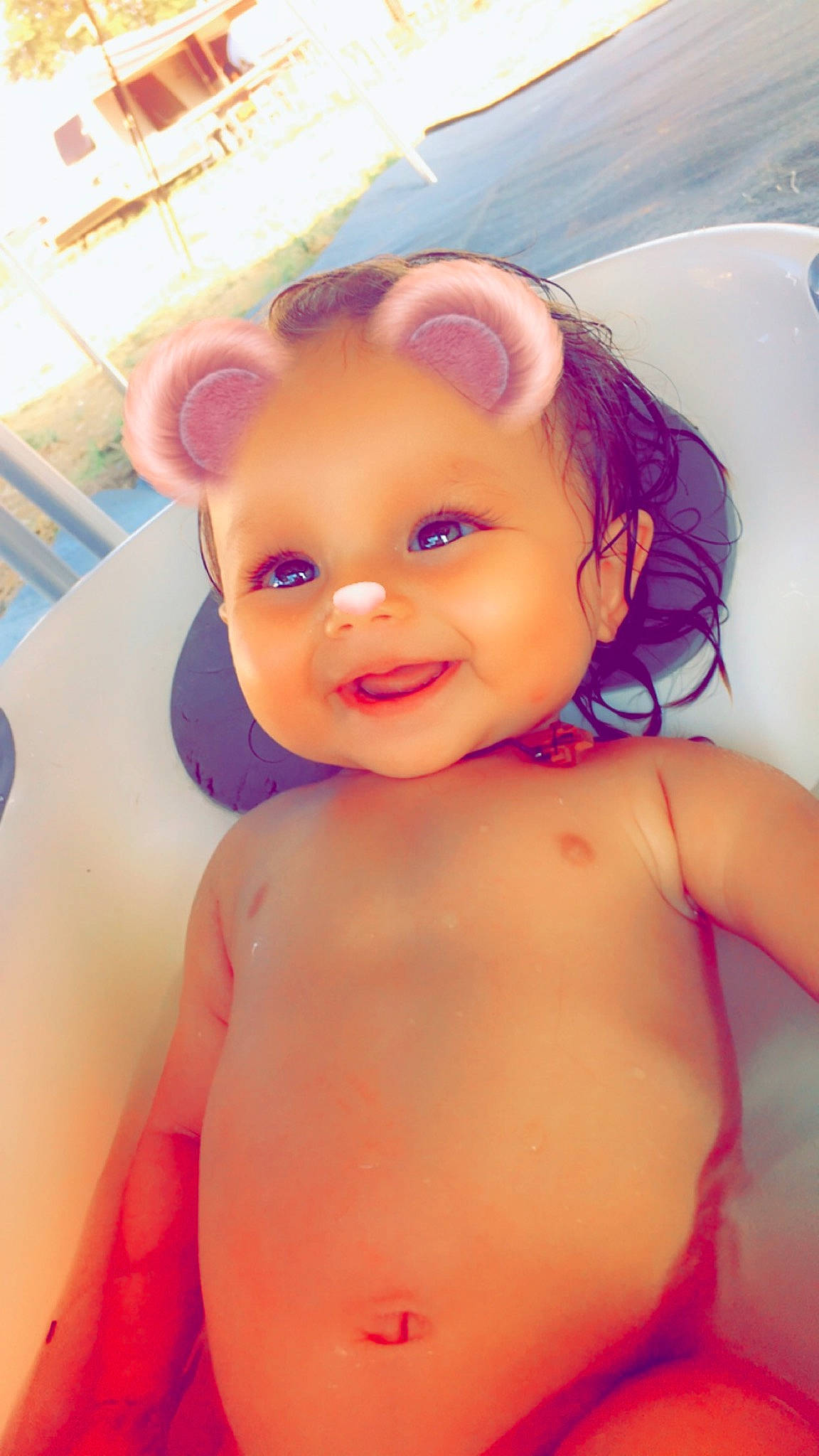 Fidji a rejoint le concours — aidez-le/la à gagner de superbes lots ! abdomen, baby, blond, cheek, chest, child, ear, eye, face, forehead, head, lip, mouth, neck, nose, person, pink, skin, smile, toddler