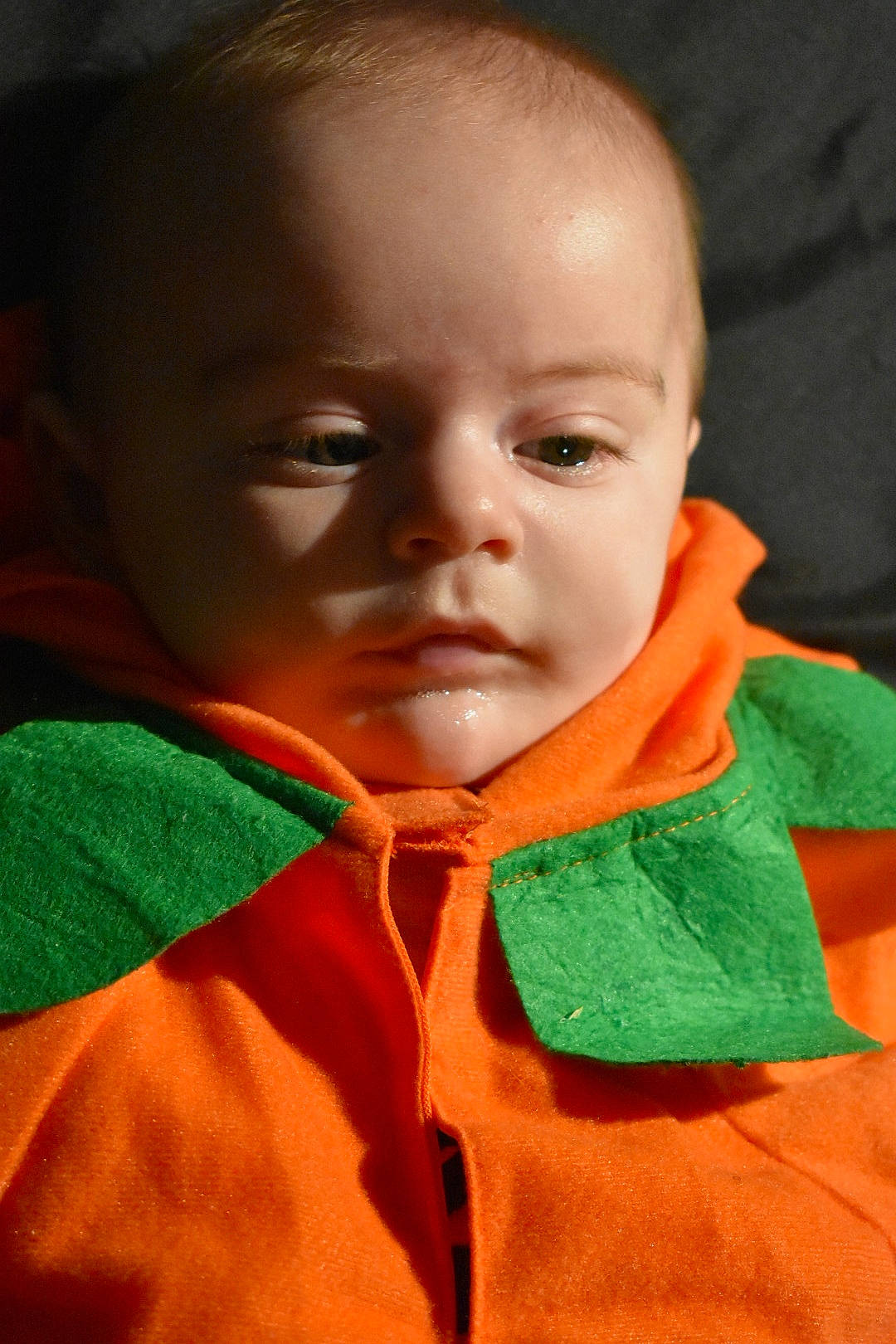 Nino participe au concours pour gagner de l'argent avec cette photo : baby, baby_toddler_clothing, cheek, child, chin, close_up, eyebrow, facial_expression, happy, human_body, iris, jacket, neck, nose, outerwear, person, personal_protective_equipment, skin, sleeve, toddler