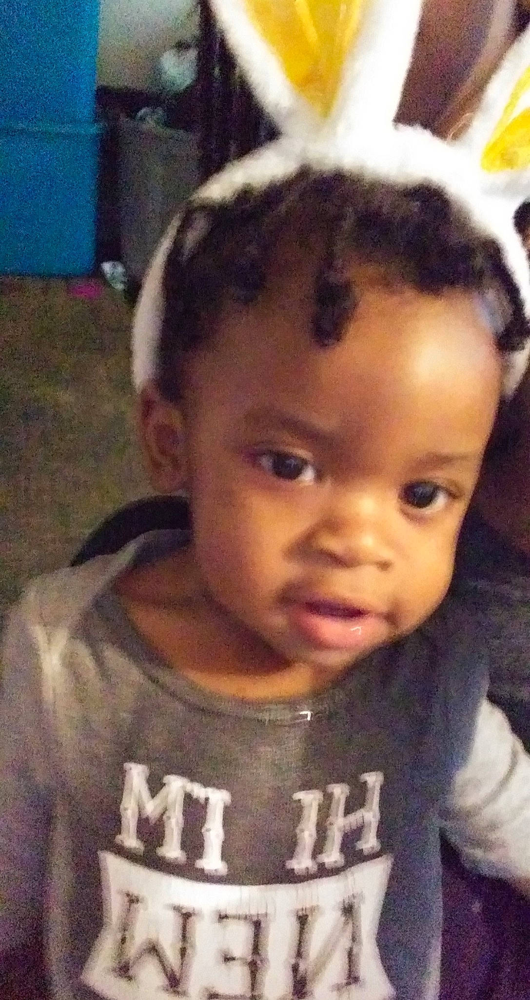 Juan is registered to the contest to win money with this photo: baby, black_hair, cheek, child, cool, ear, eyebrow, face, forehead, hair, hairstyle, head, lip, nose, person, smile, toddler