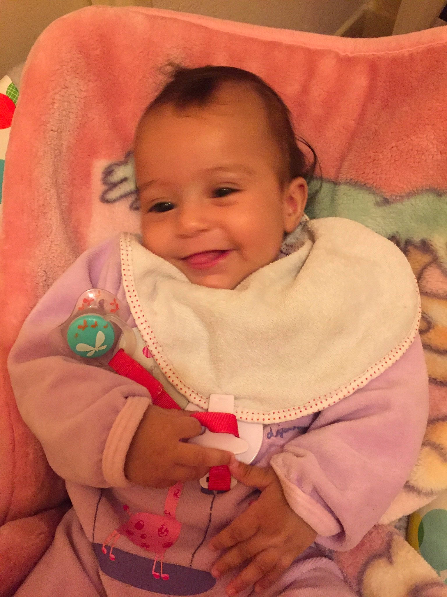 Maëva a rejoint le concours — aidez-le/la à gagner de superbes lots ! arm, bedtime, cheek, child, day, face, finger, girl, hand, head, infant, joy, lip, mouth, nose, person, pink, product, skin, smile