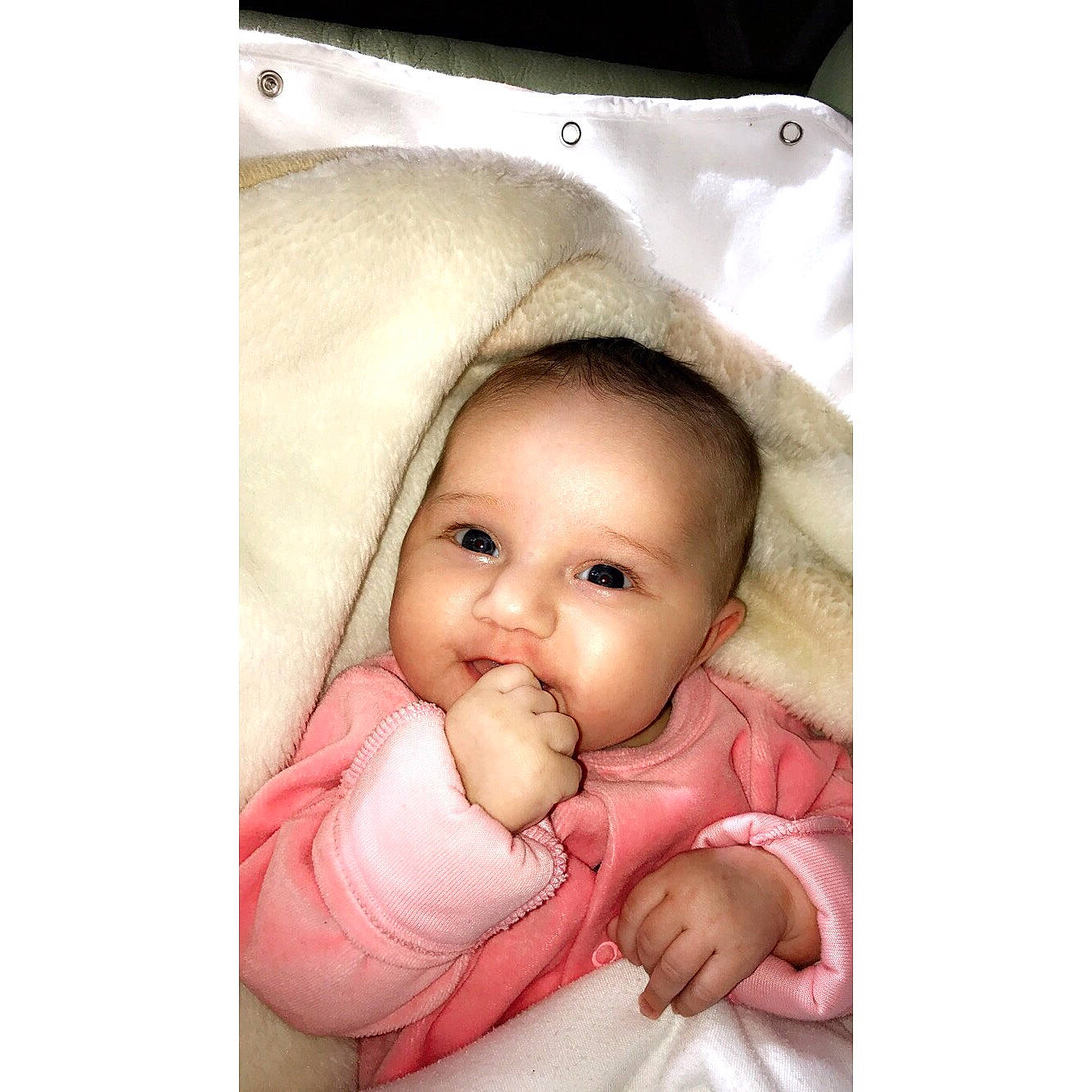 Myah participe au concours pour gagner de l'argent avec cette photo : bedtime, cheek, child, head, infant, lip, nose, person, product, textile, toddler