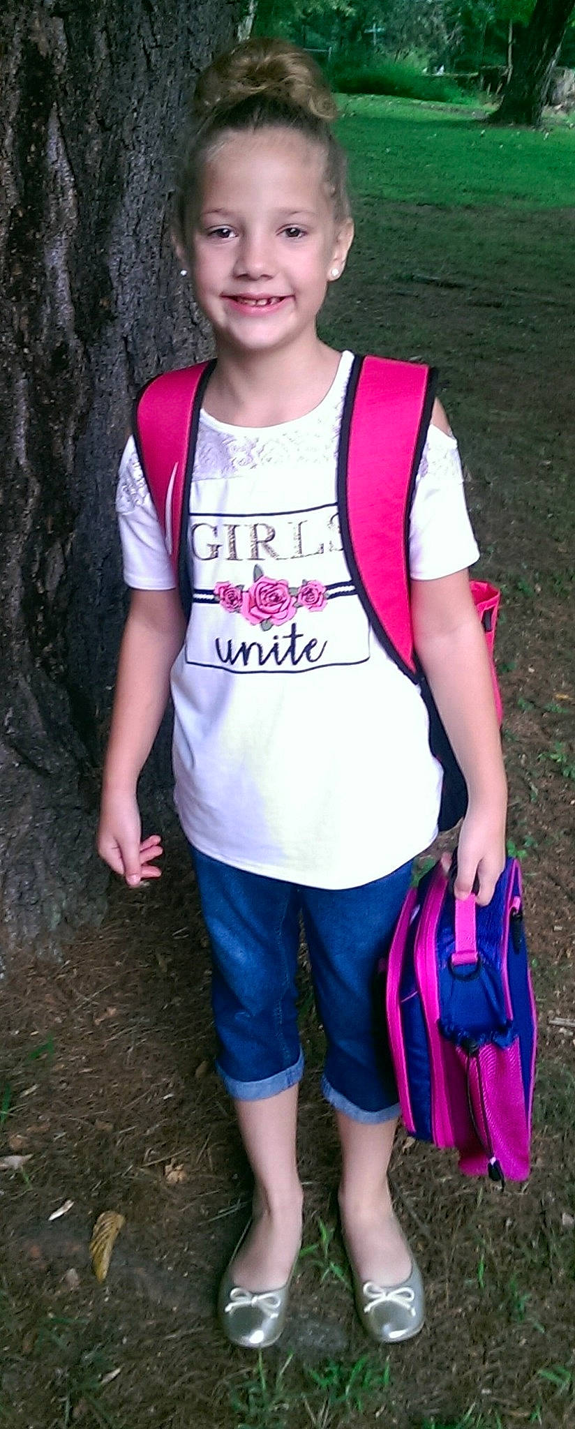 Livia is registered to the contest to win money with this photo: child, clothing, cool, footwear, jeans, joy, magenta, outerwear, person, pink, shoe, shorts, sleeveless_shirt, style, t_shirt, toddler, top