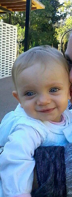 Maïwenn a rejoint le concours — aidez-le/la à gagner de superbes lots ! boy, cheek, child, cool, day, eye, face, forehead, fun, girl, hair, head, human_hair_color, infant, iris, joy, nose, person, skin, smile