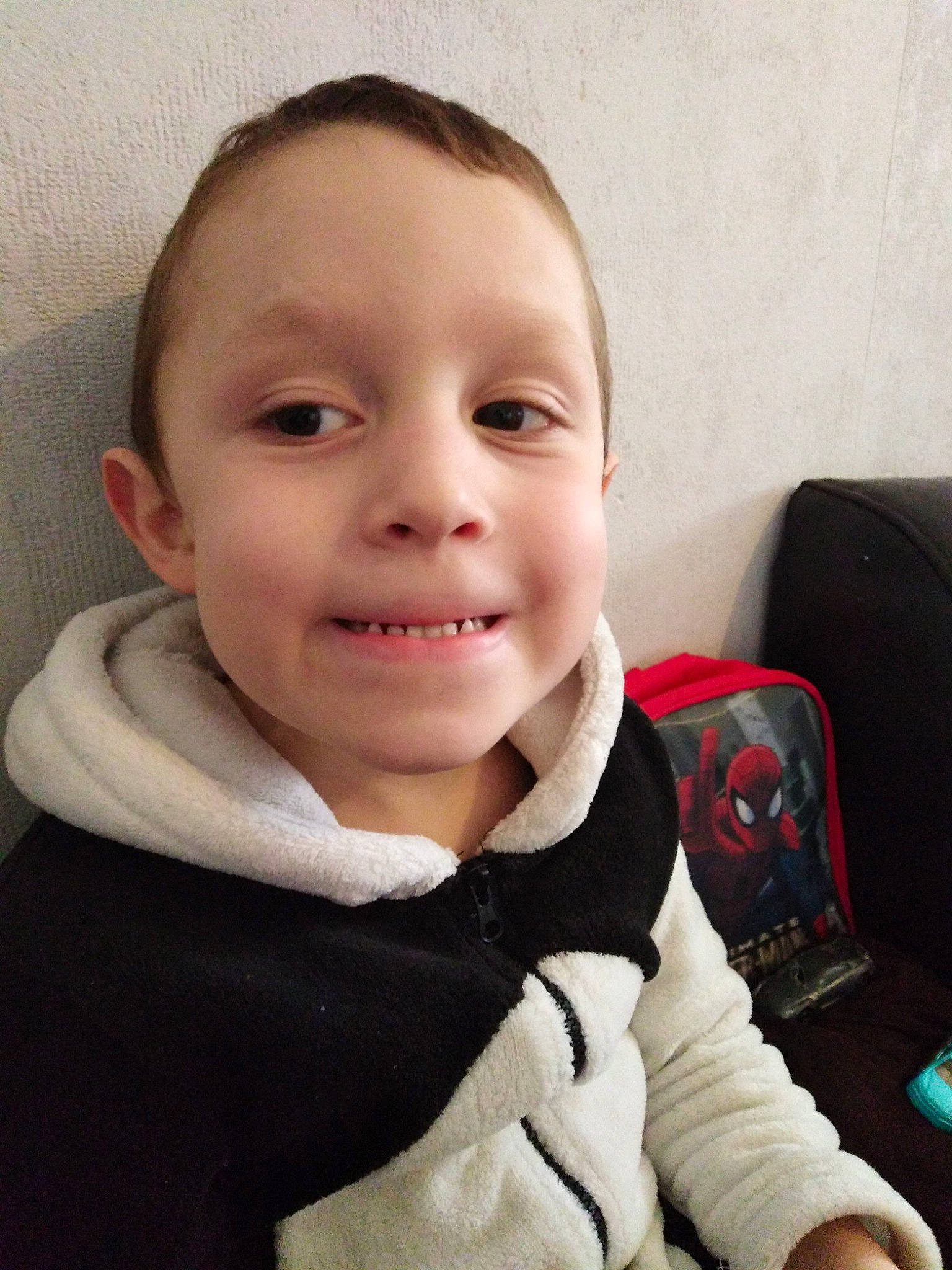 Nolan a rejoint le concours — aidez-le/la à gagner de superbes lots ! baby, cheek, child, chin, ear, eyebrow, face, facial_expression, forehead, head, laugh, lip, mouth, neck, nose, person, skin, smile, toddler