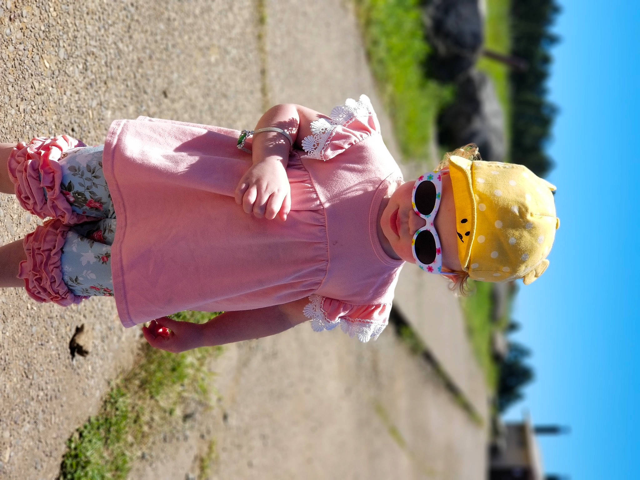 Maisy is registered to the contest to win money with this photo: person