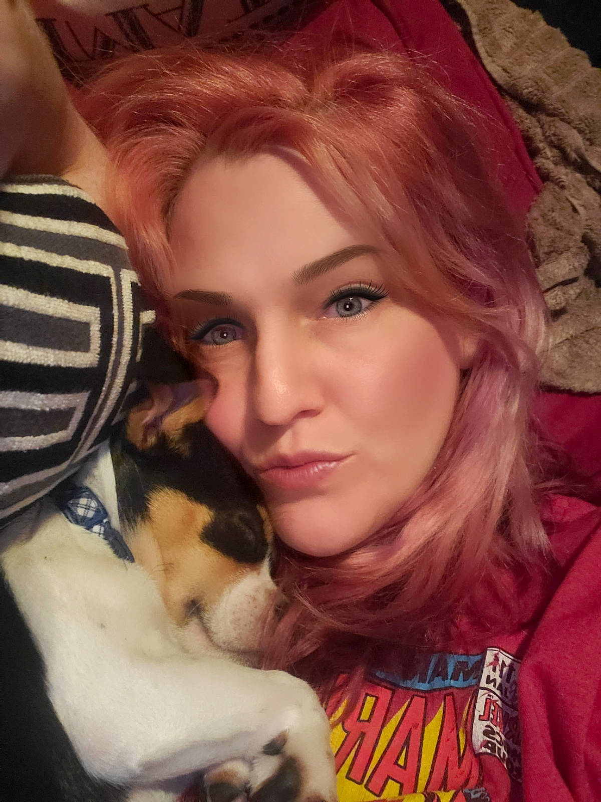 Mully joined the competition — help win amazing prizes! beauty, blond, brown_hair, cheek, eye, eyebrow, face, fawn, fur, hair, hair_coloring, hairstyle, lady, lip, long_hair, mouth, nose, puppy_love, red_hair, selfie
