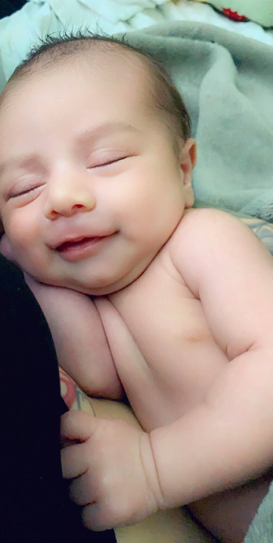 Maceo is registered to the contest to win money with this photo: baby, baby_making_funny_faces, beauty, cheek, child, chin, face, facial_expression, finger, forehead, hand, head, lip, mouth, nose, person, skin, smile, toddler